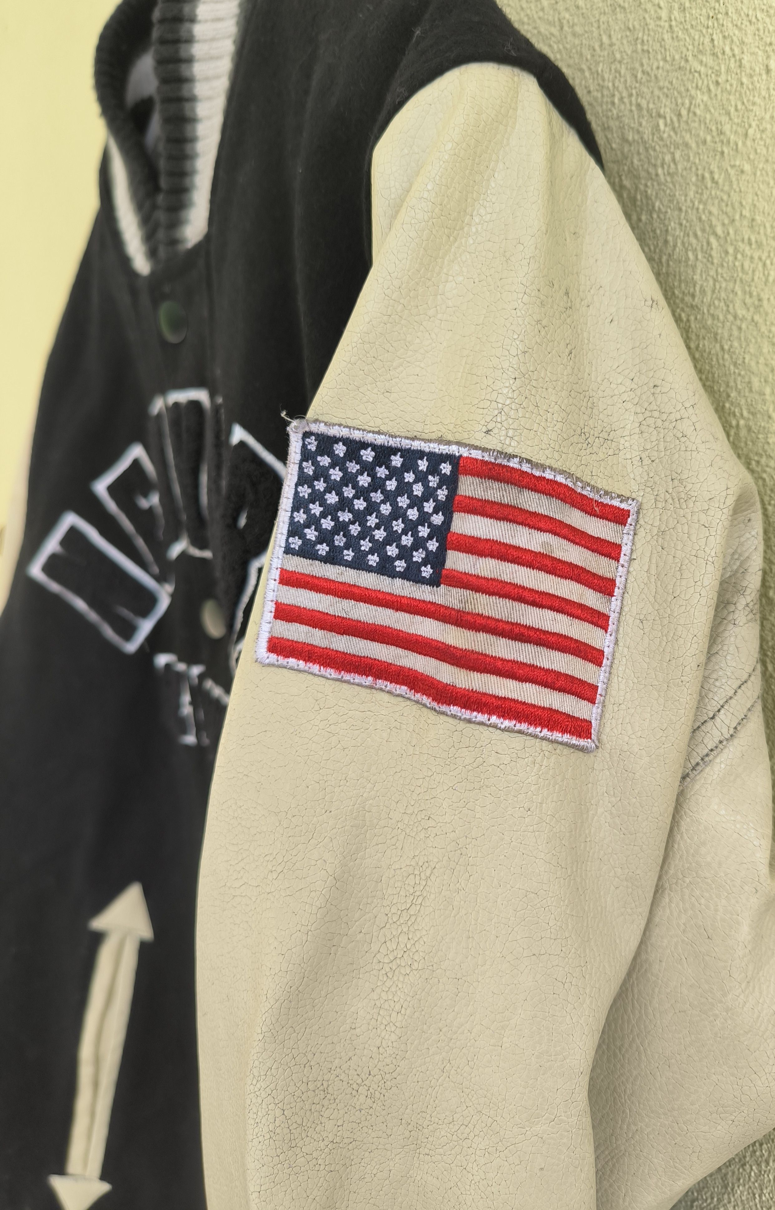 Other FIRE DEPARTMENT CITY OF NEW YORK varsity jacket Size US M / EU 48-50 / 2 - 5 Thumbnail