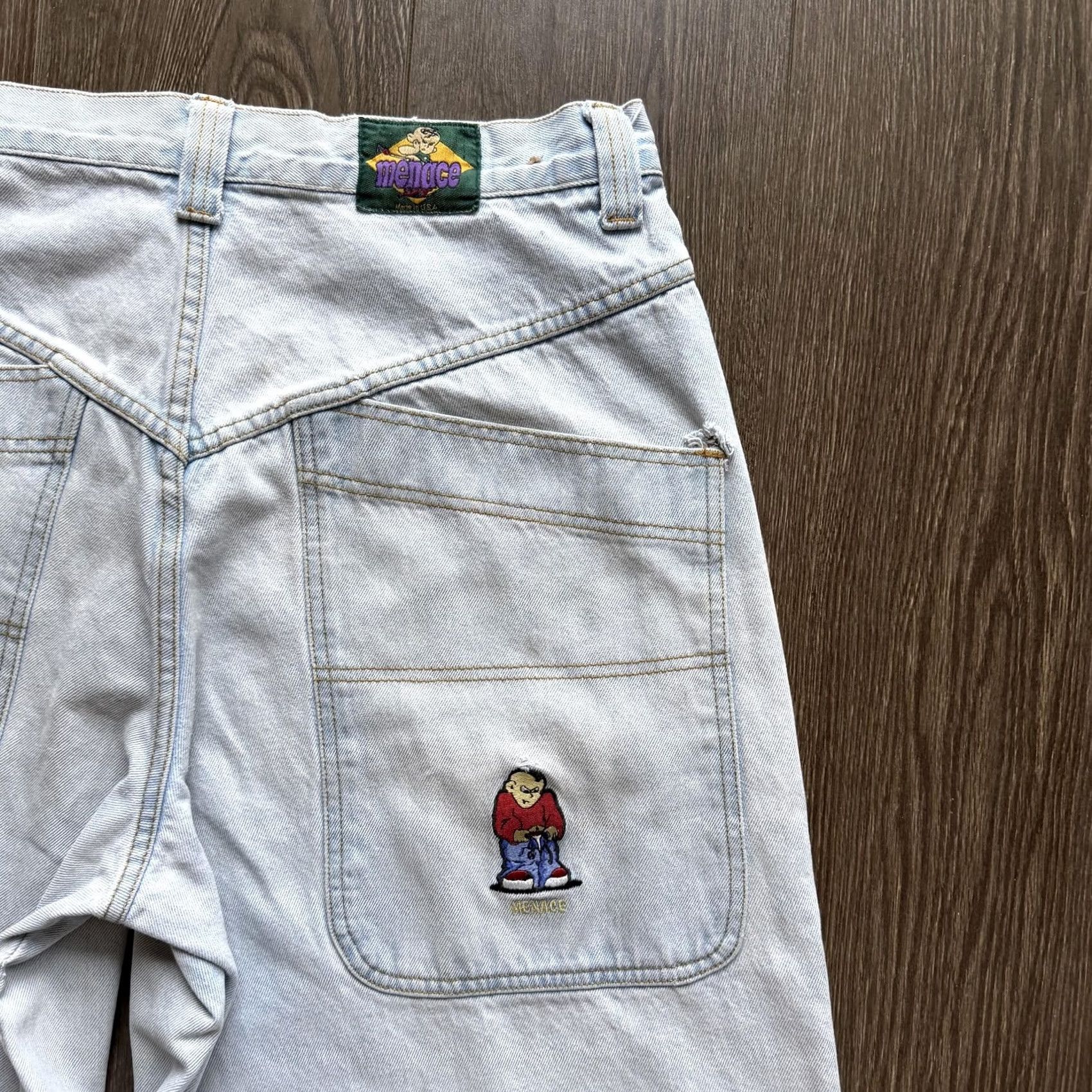 Vintage Menace Y2K Baggy Jeans 38x35 Light Wash Wide-Leg Denim Cartoon Embroidered Jeans Men Wearing Casual Streetwear Mens Size US 38 / EU 54 - 4 Thumbnail