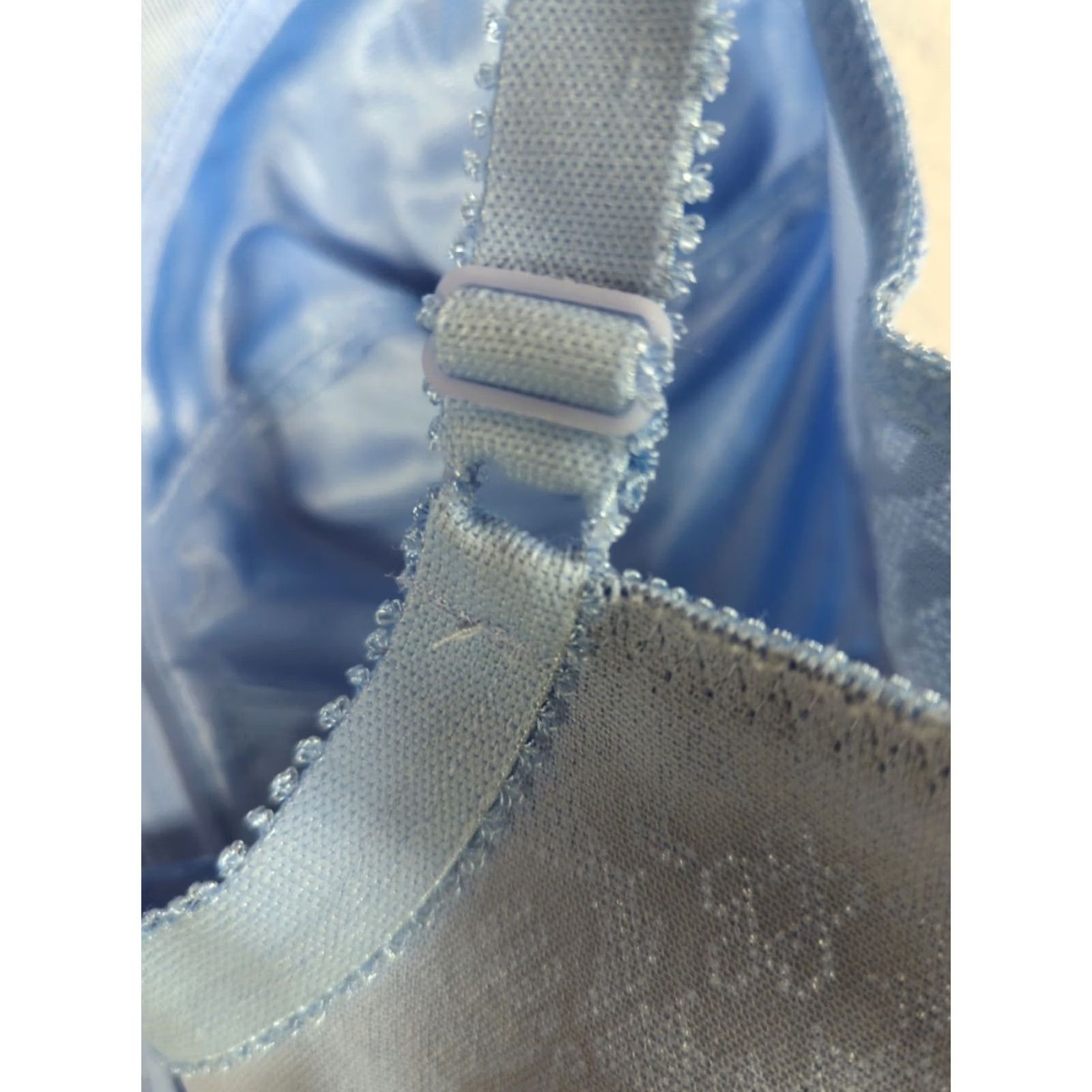 Vintage Playtex 18 Hour Wireless Bra 38C Blue Solid T-Shirt Women's Size ONE SIZE - 6 Thumbnail