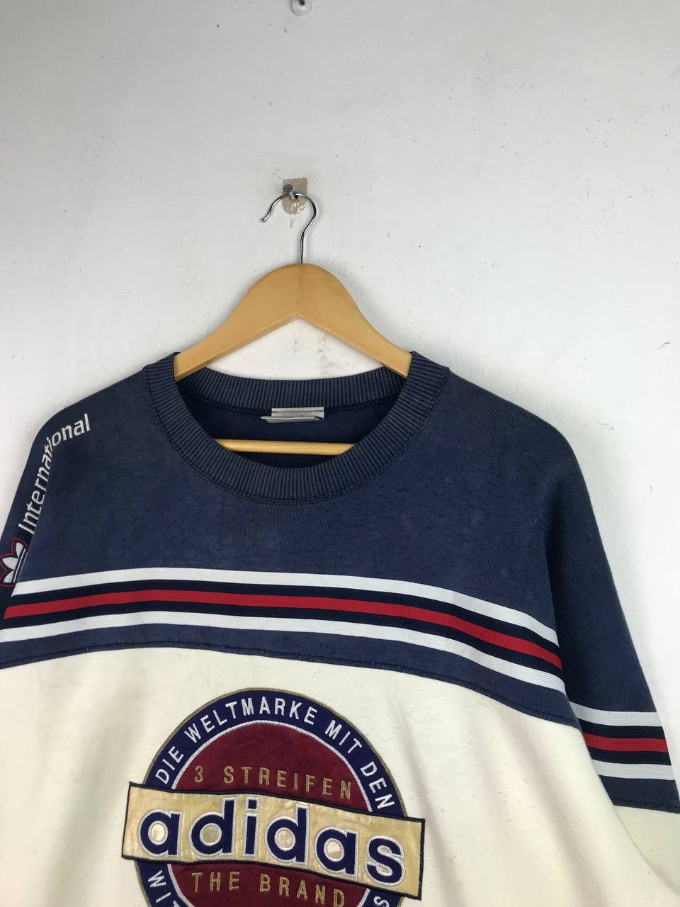 Adidas × Japanese Brand × Vintage Vintage 90's Adidas Big Logo Spellout Sweatshirt Size US L / EU 52-54 / 3 - 6 Thumbnail