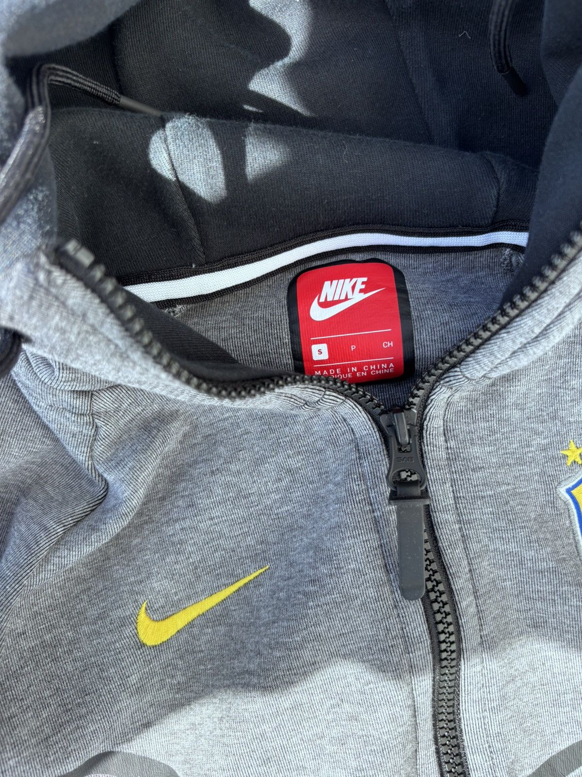 Nike Nike Tech Fleece Hoodie ZIP Brazil Edition rare Size US S / EU 44-46 / 1 - 3 Thumbnail