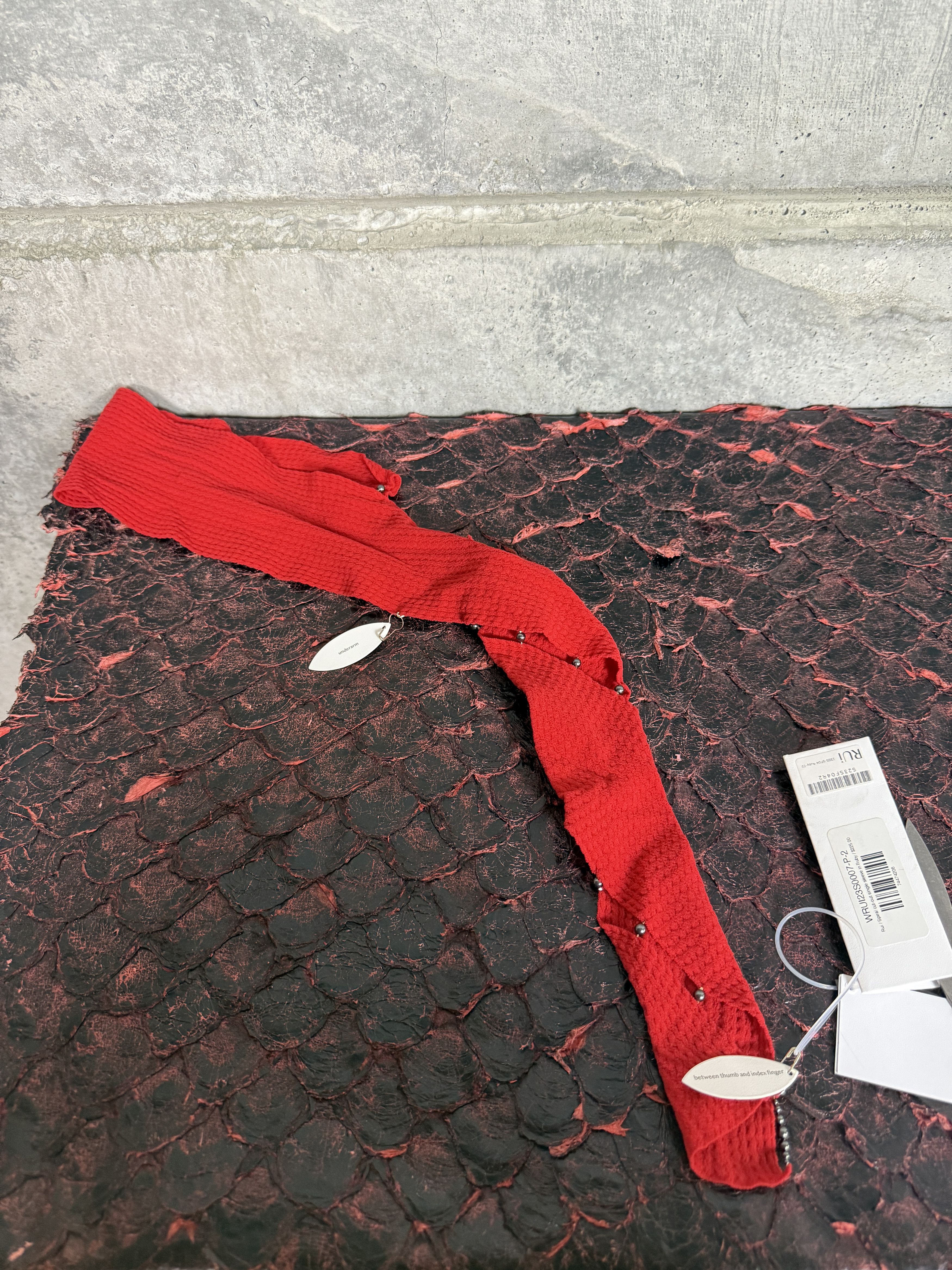 RUIbuilt $225 RUI Size 2 Spiral Cutout Single Sleeve Size ONE SIZE - 5 Thumbnail