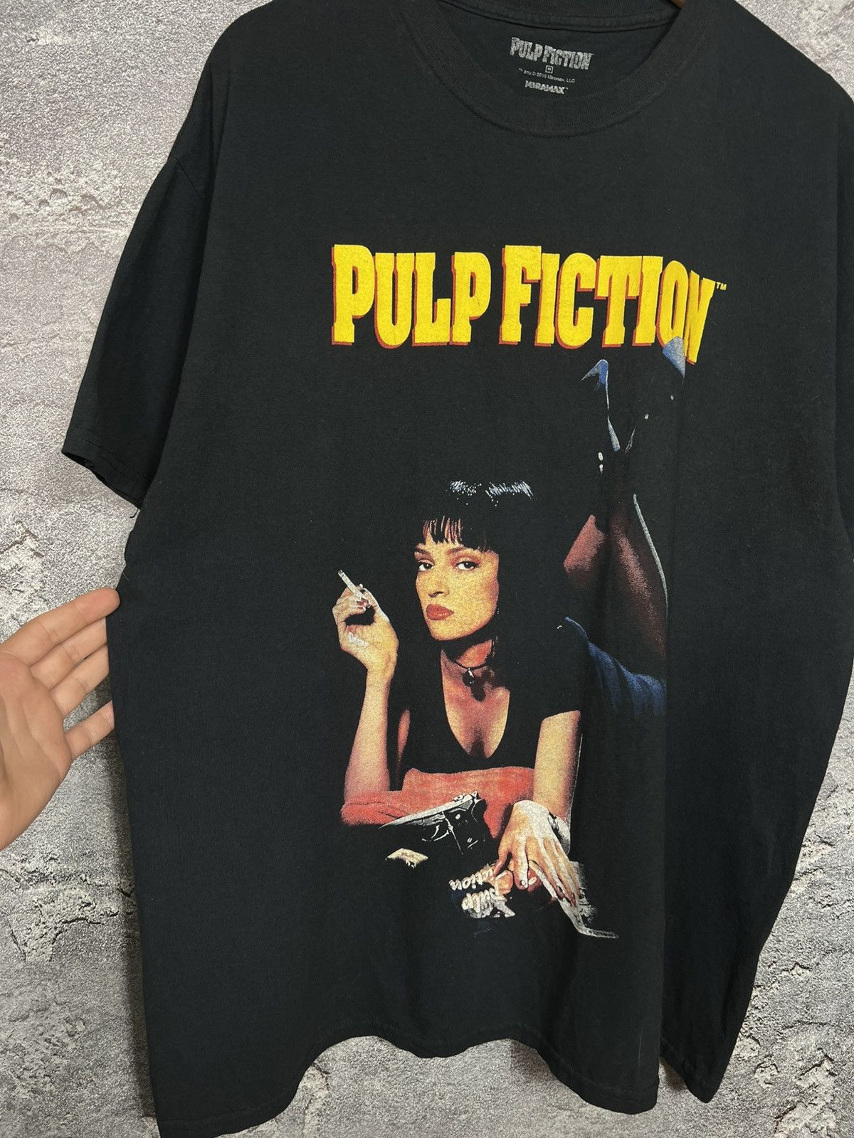 Vintage Pulp Fiction Movie Promo Graphic T-shirt Tee Tarantino Size US M / EU 48-50 / 2 - 3 Thumbnail