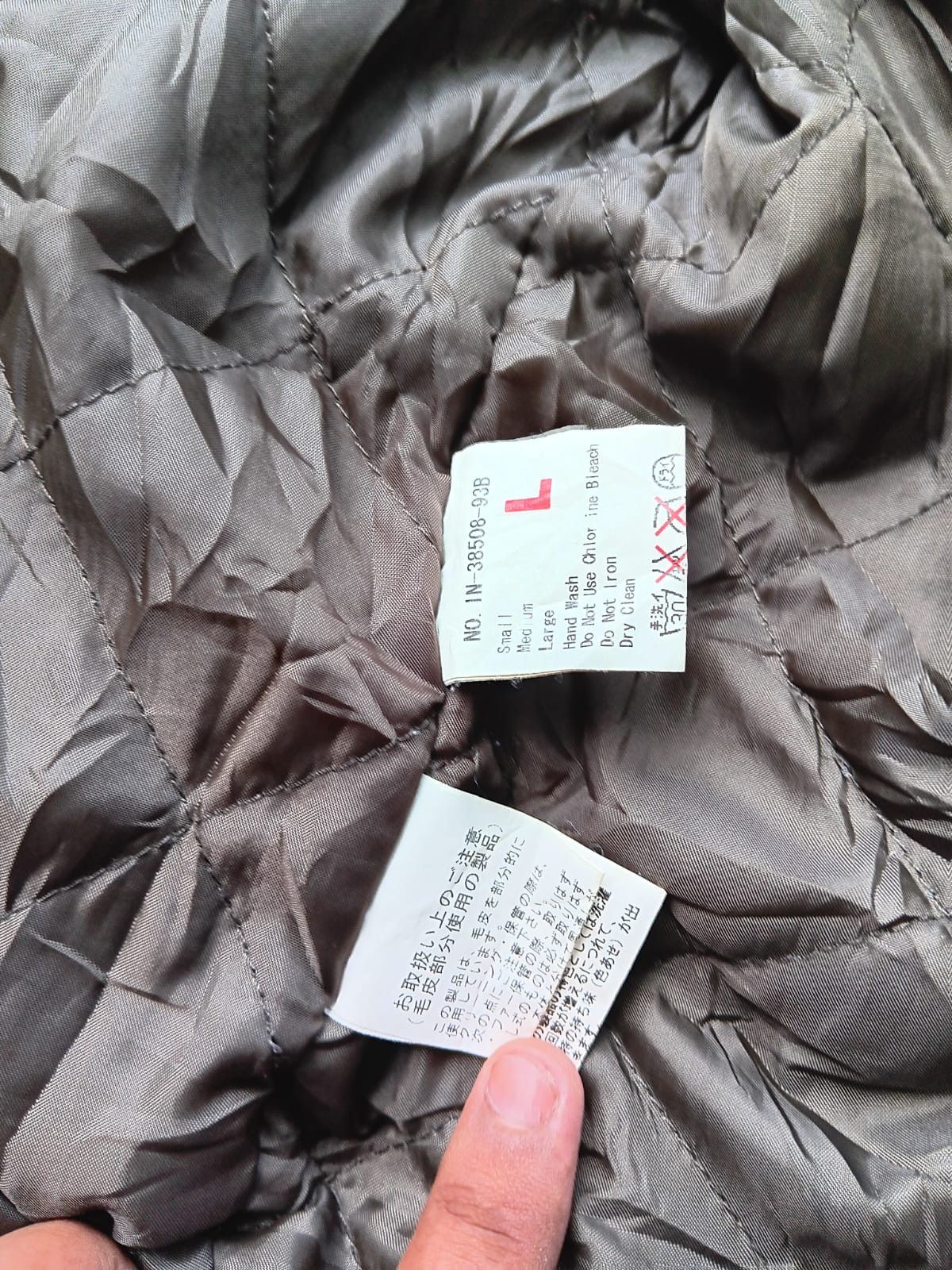 Japanese Brand 🇯🇵Japanese fur hoodie sun faded bomber vintage jacket Size US L / EU 52-54 / 3 - 7 Thumbnail