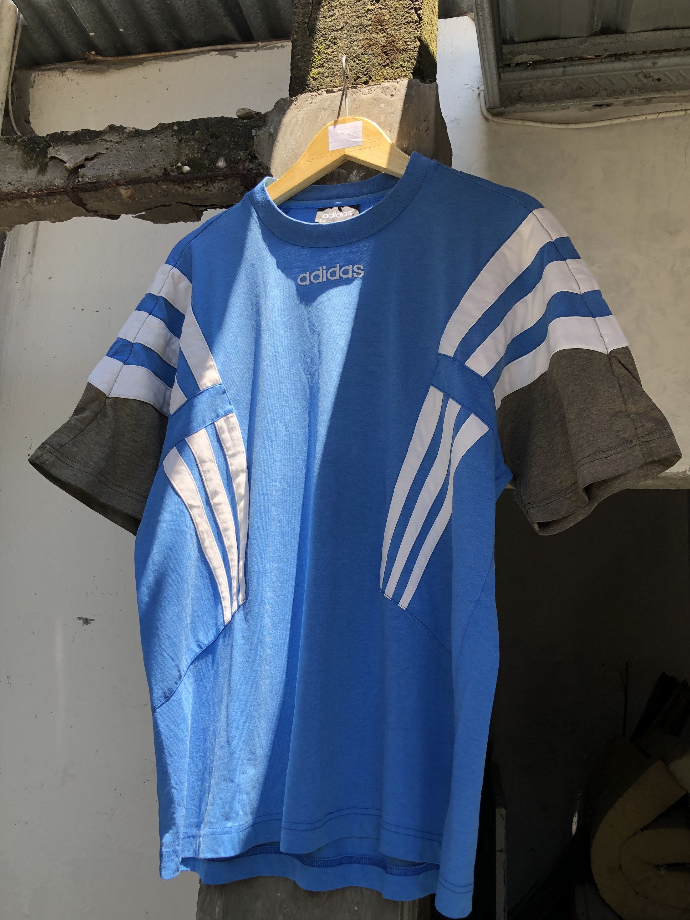 Adidas VINTAGE ADIDAS T-SHIRT Size US M / EU 48-50 / 2 - 1 Thumbnail