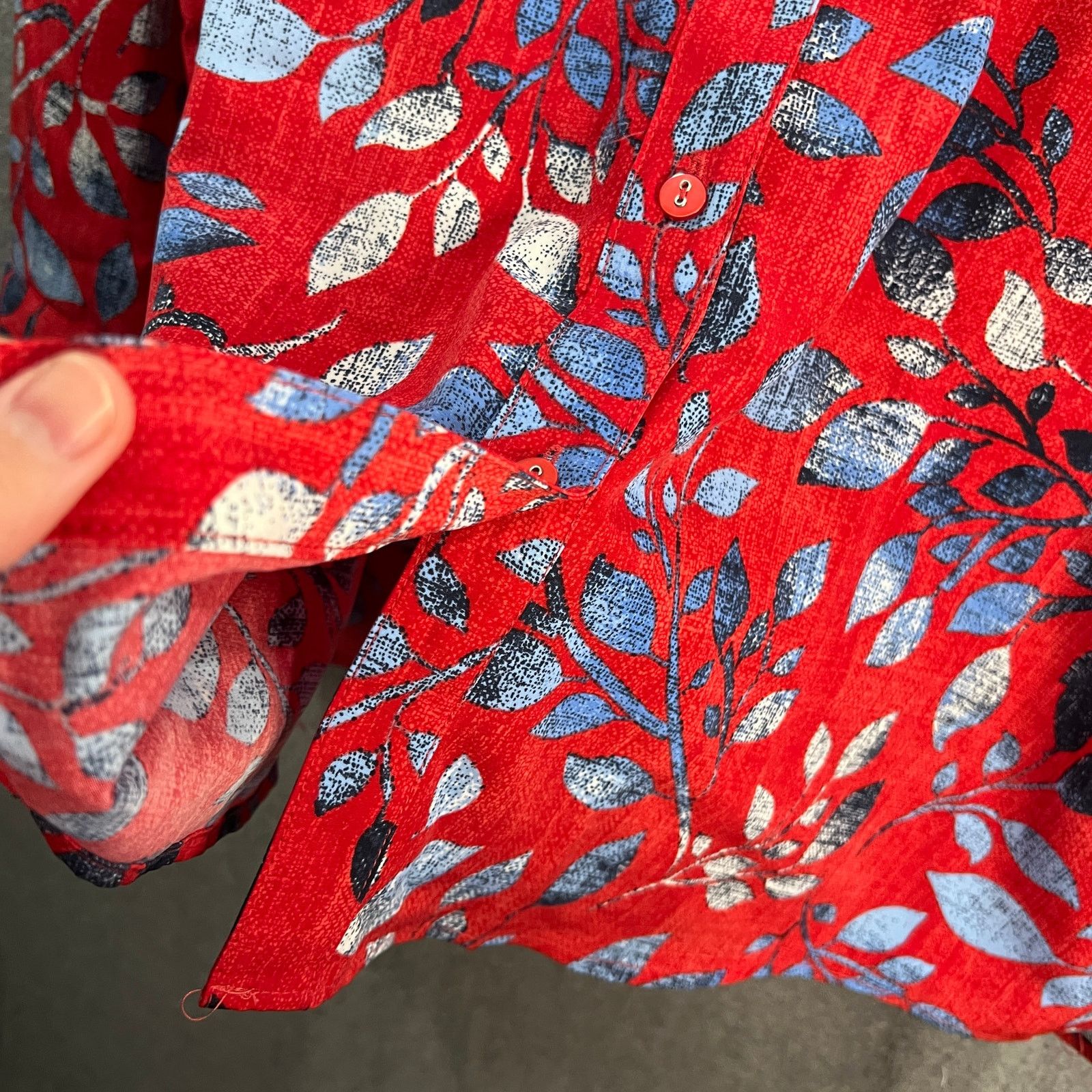 Denim & Co. Denim & Co. Printed Woven Button Front Roll Tab Sleeve Size L / US 10 / IT 46 - 9 Thumbnail