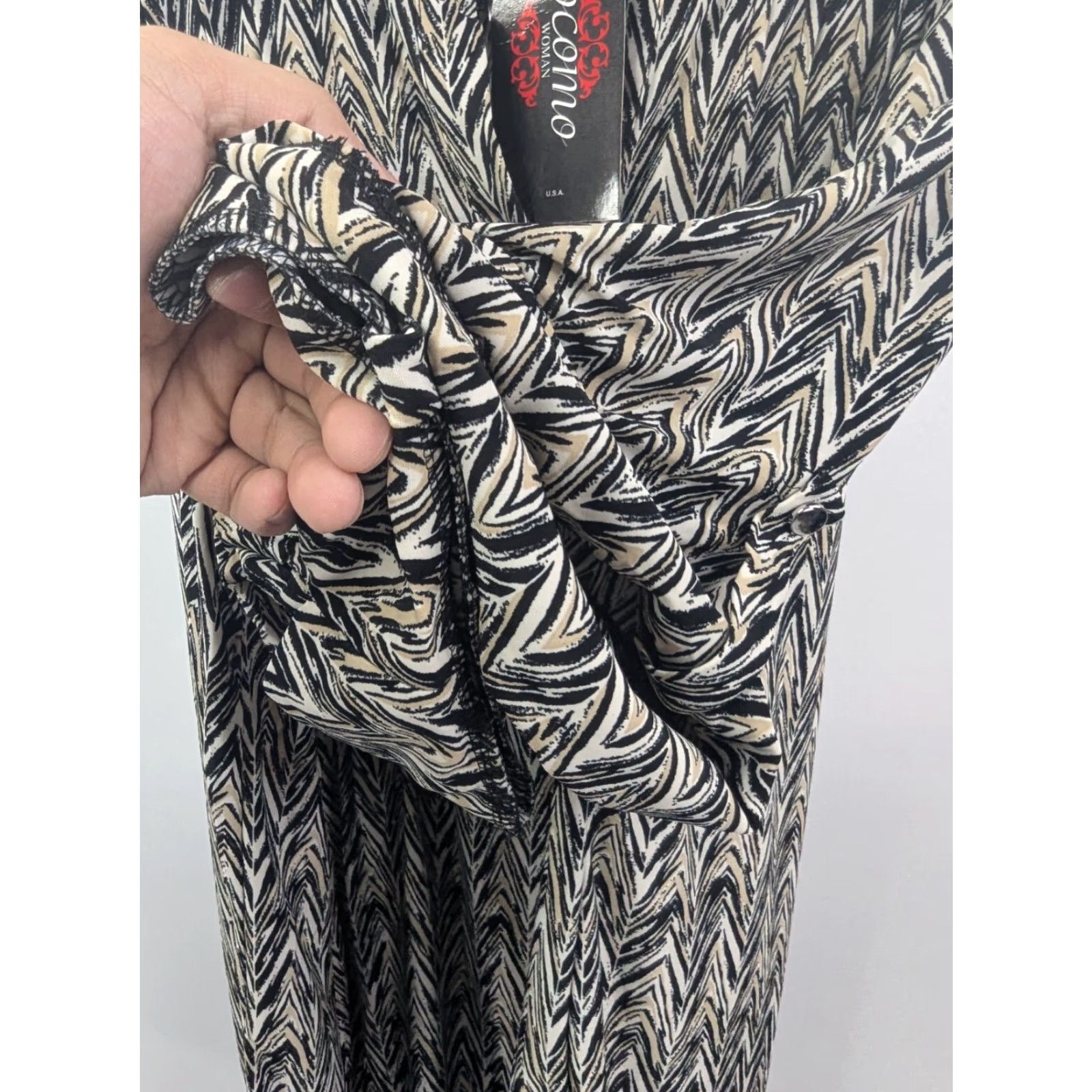 Vintage NWT Cocomo Plus Size 3X Chevron Roll Tab Sleeve Pintuck Button Top V-Neck Henley Shirt Size XXL / US 16-18 / IT 52-54 - 2 Thumbnail