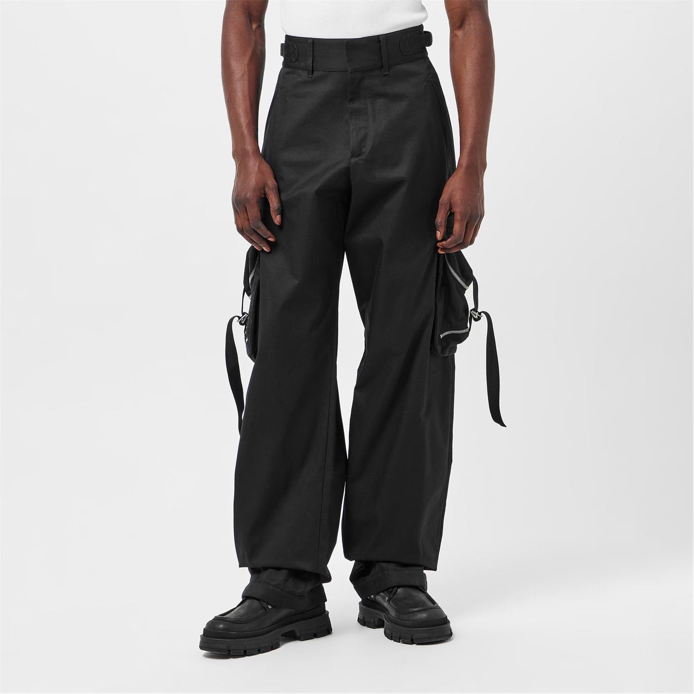 Off-White o1g2r1mq0226 Regular Fit Drawstring Cargo Trousers In Black Size US 30 / EU 46 - 3 Thumbnail