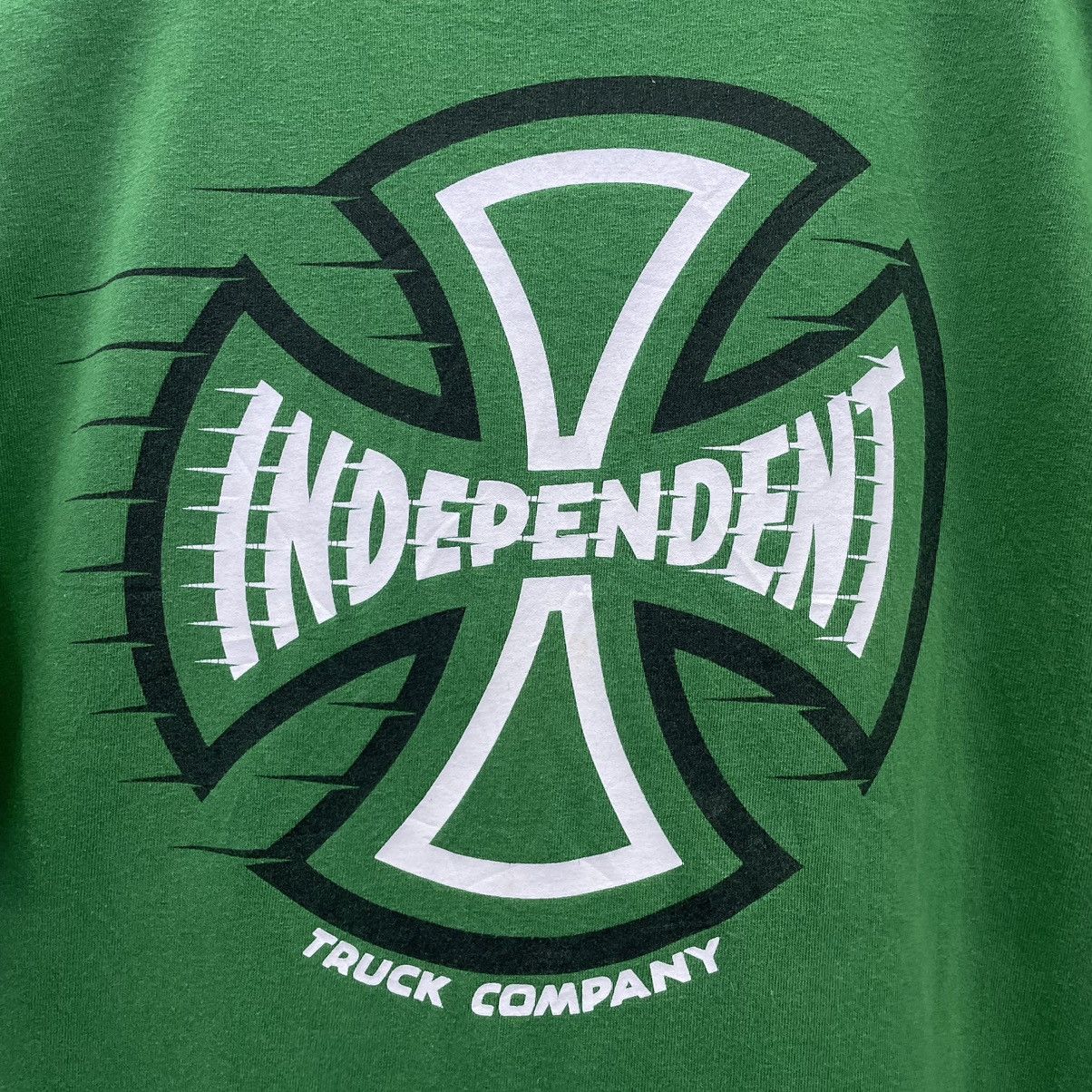 Independent Truck Co. × Vintage Vintage 2000s Independent Truck Company Skater Green T Shirt Size US M / EU 48-50 / 2 - 2 Thumbnail