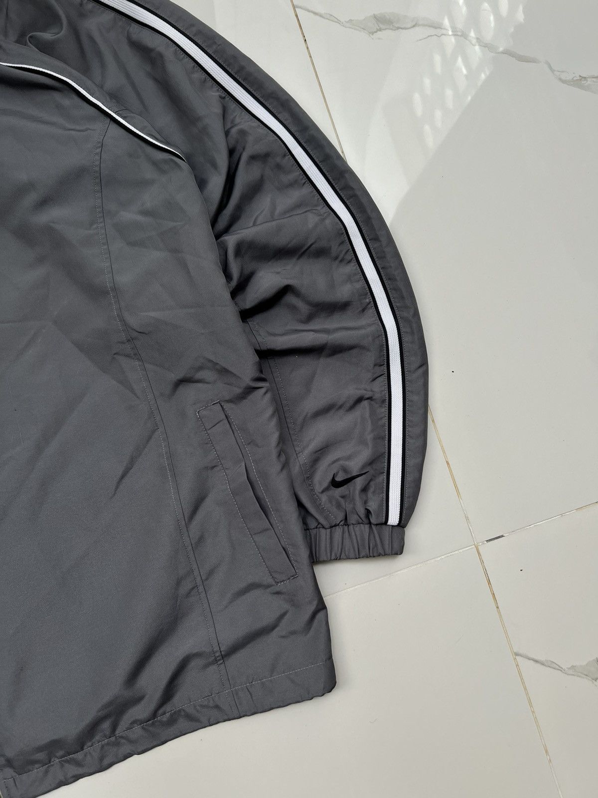 Nike × Vintage 90's NIKE RETRO MULTI SWOOSH LOGO Y2K BOXY LOOSE FIT JACKET Size US XL / EU 56 / 4 - 2 Thumbnail