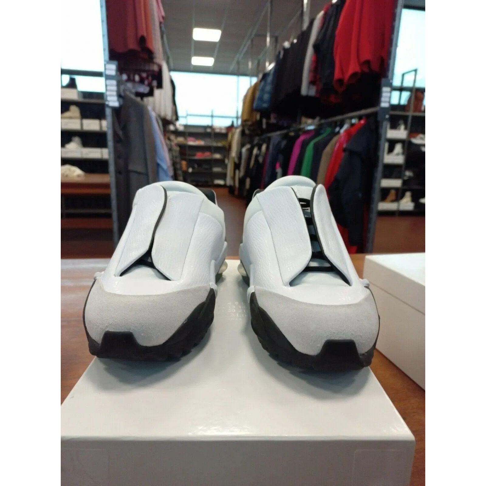 Maison Margiela o1rshd1 Sneakers S37WS0493 in White and Grey Size US 10 / EU 43 - 4 Thumbnail