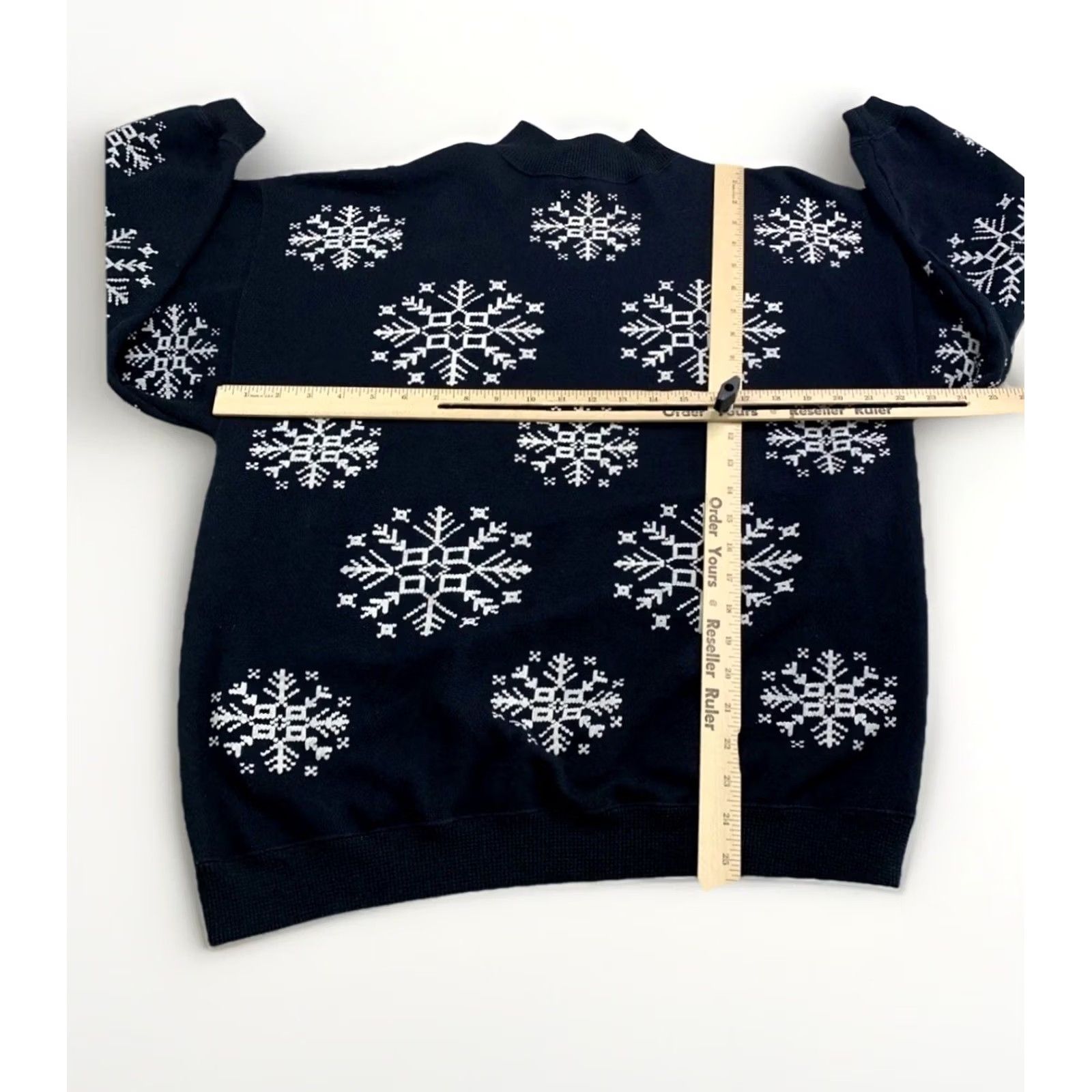 Vintage VINTAGE Ricki Division Of Ericka Black 3/4 Sleeve Snowflake Sweater L Womens Snowflake 80s Pullover High Neck Cotton Blend Swing KU Size L / US 10 / IT 46 - 7 Thumbnail