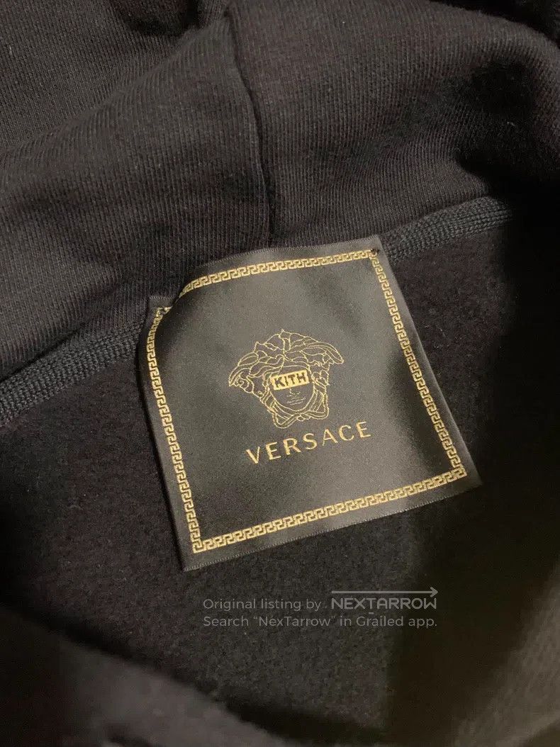 Versace Versace Printed logo black hooded sweatshirt Size US M / EU 48-50 / 2 - 4 Thumbnail