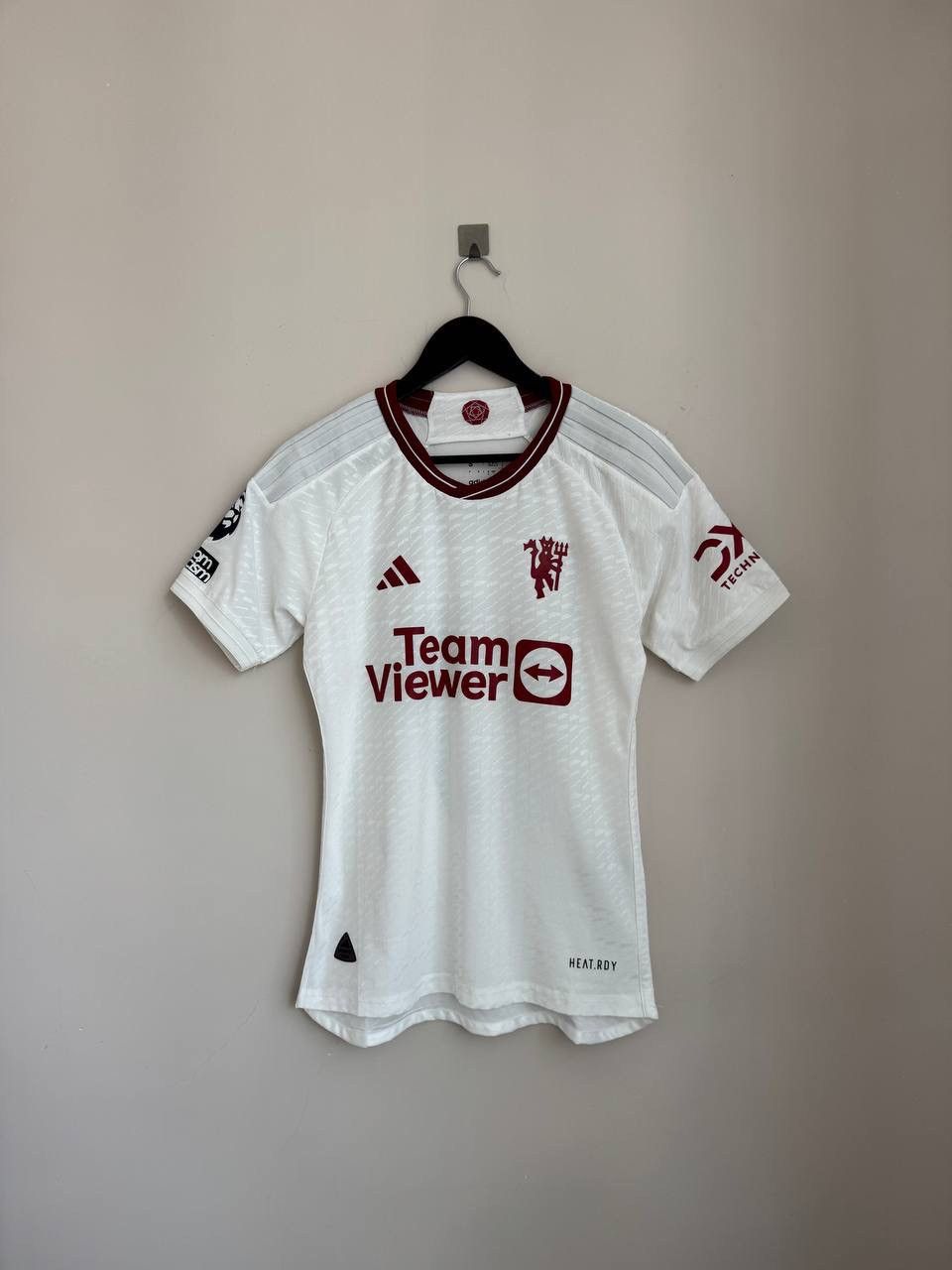 Adidas Adidas Manchester United football shirt Jersey #17 Garnacho Size US S / EU 44-46 / 1 - 2 Thumbnail