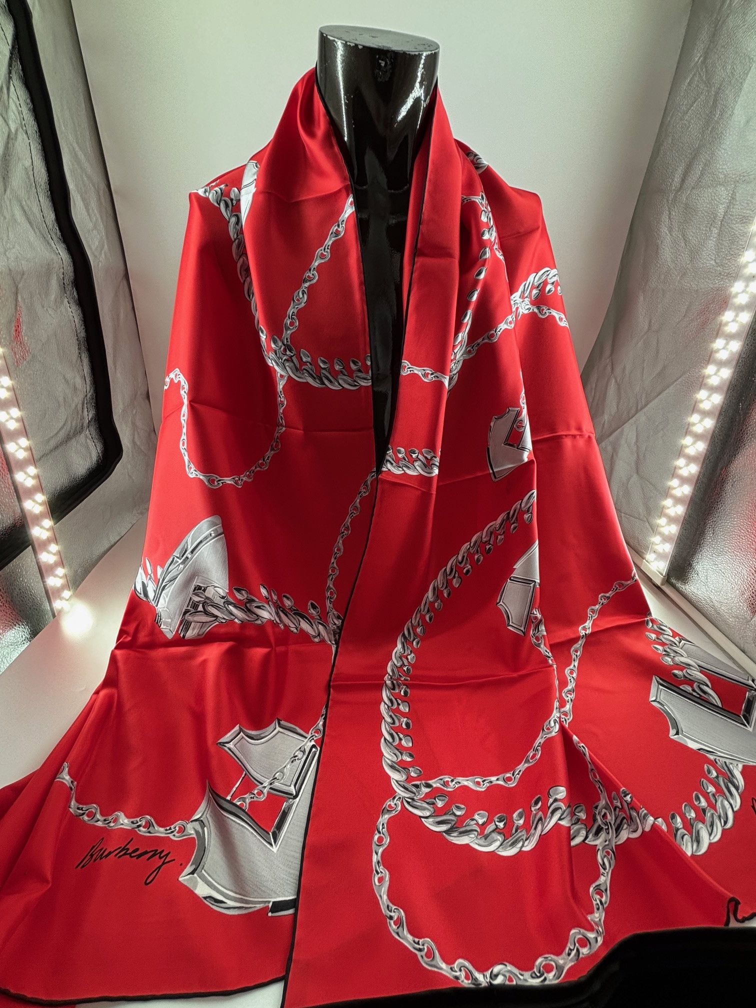 Burberry Luxury stole Burberry Size ONE SIZE - 6 Thumbnail