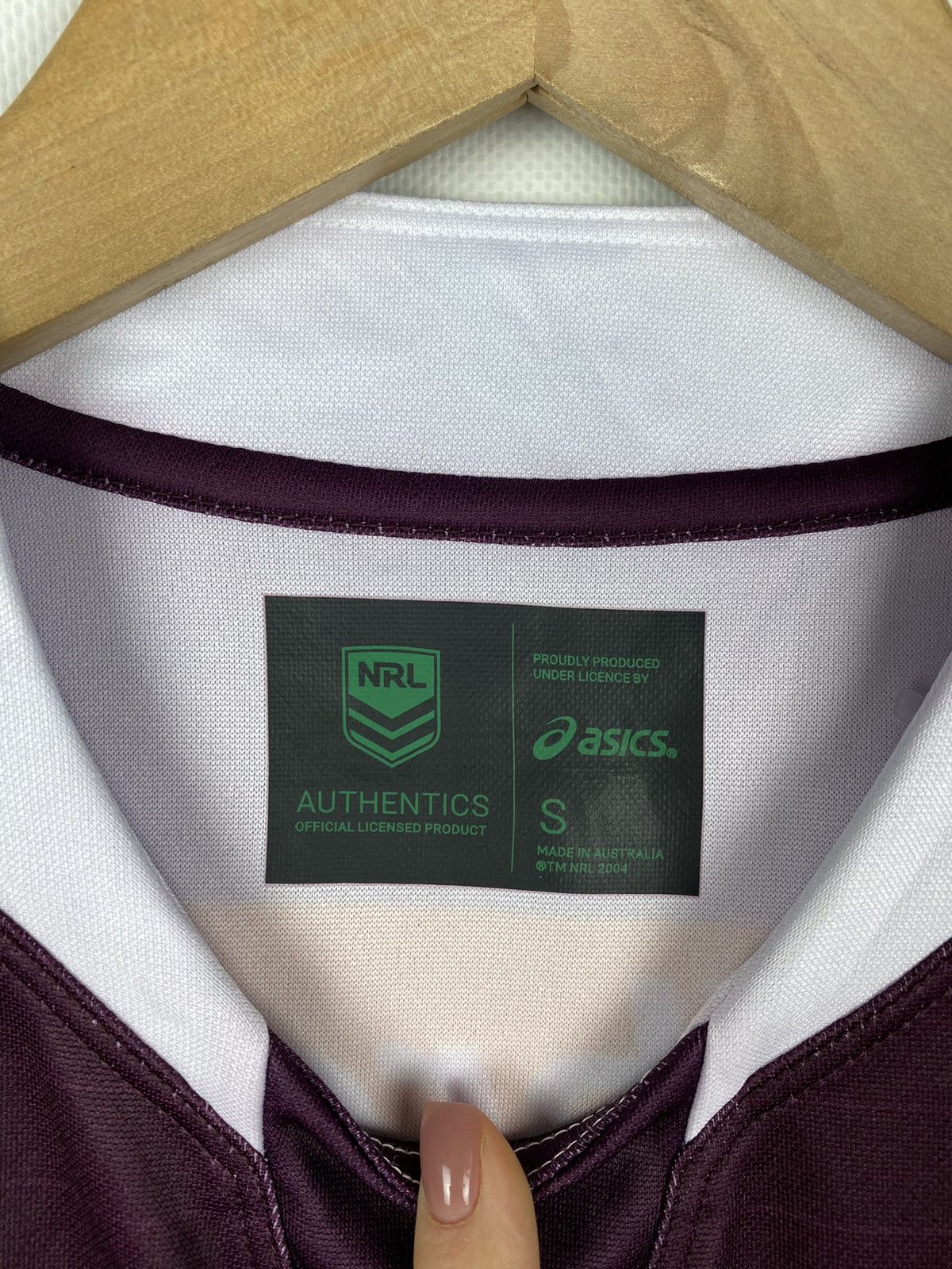 Asics ASICS Brisbane Broncos NRL Home Jersey Rugby Shirt Size S Size US S / EU 44-46 / 1 - 12 Thumbnail