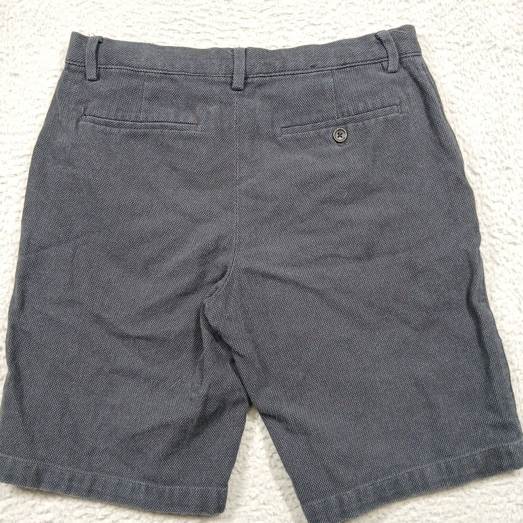 Banana Republic Banana Republic Men's Gray Emerson Chino Flat Front Short Size 30 Size US 30 / EU 46 - 2 Thumbnail