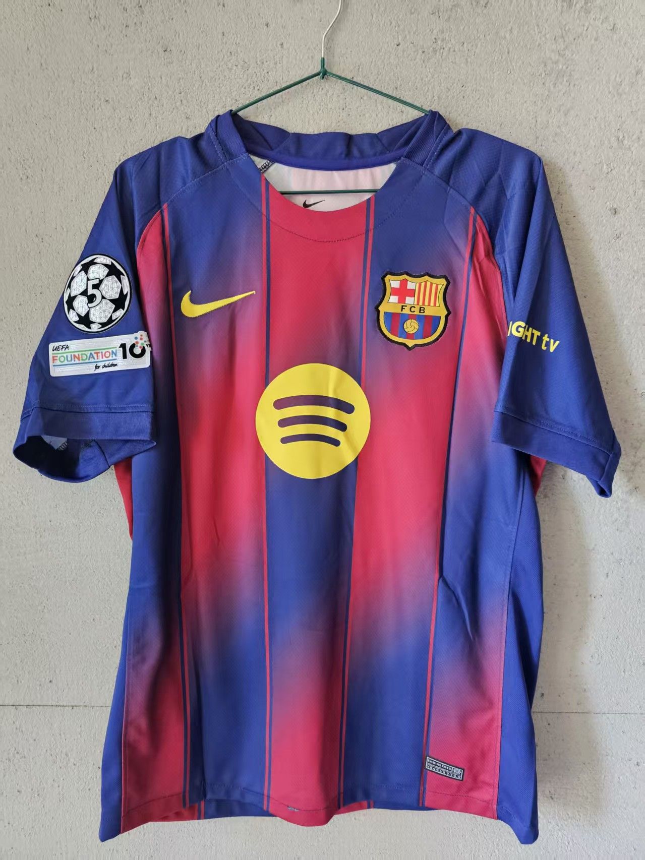 Other 10 Lamine Yamal Jersey 2025 26 FC Barcelona Size US XL / EU 56 / 4 - 2 Thumbnail