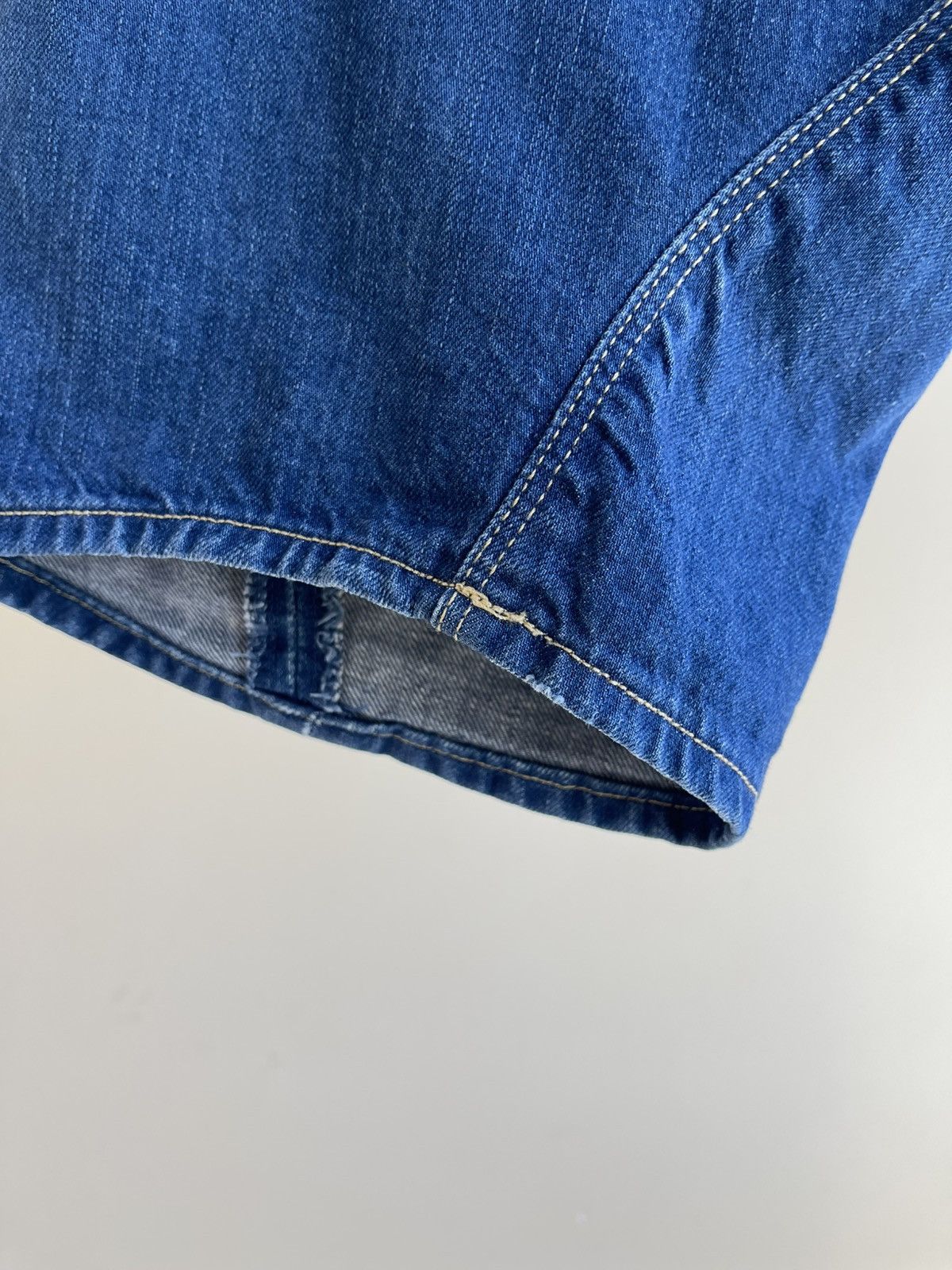 Levi's Engineered Jeans Twisted Seam Denim Shorts Vintage 2000s Size US 32 / EU 48 - 24 Thumbnail