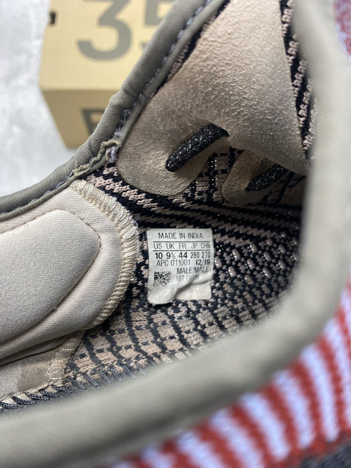 Yeezy Size 10M - adidas Yeezy Boost 350 V2 “Yecheil” Size US 10 / EU 43 - 5 Thumbnail
