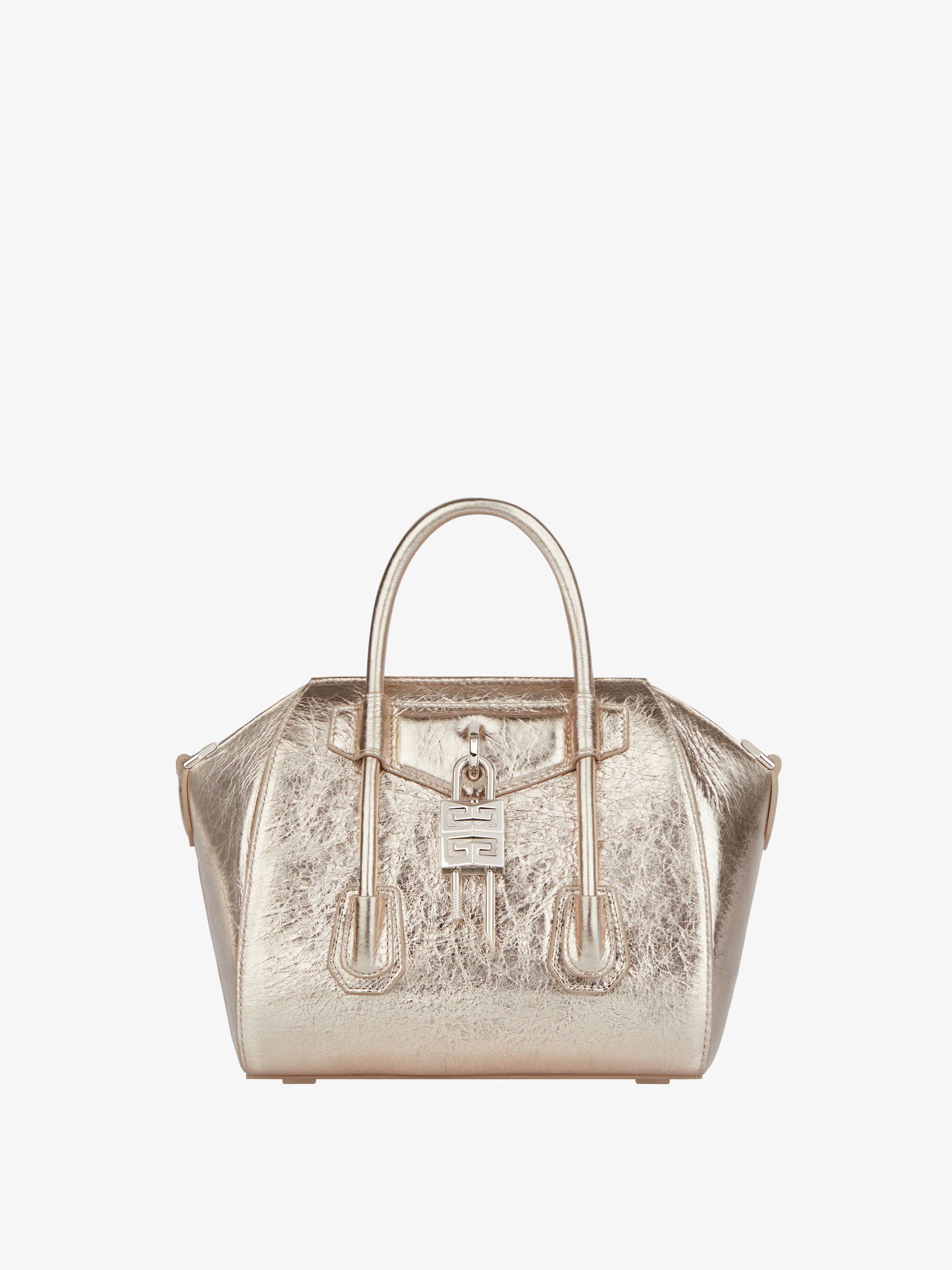 o1srvl11e0325 Size: OS / Mini Antigona Lock Bag Beige