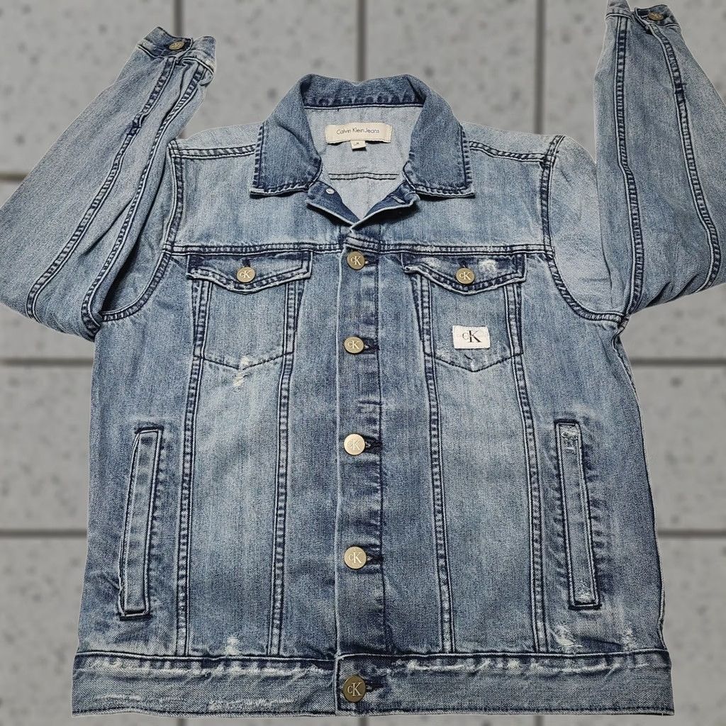 Calvin Klein VINTAGE Calvin Klein Women's Jacket Denim Jean Wash Medium 90s Y2K Blue Regular Size M Womens Jacket Size 32" / US 10 / IT 46 - 1 Thumbnail