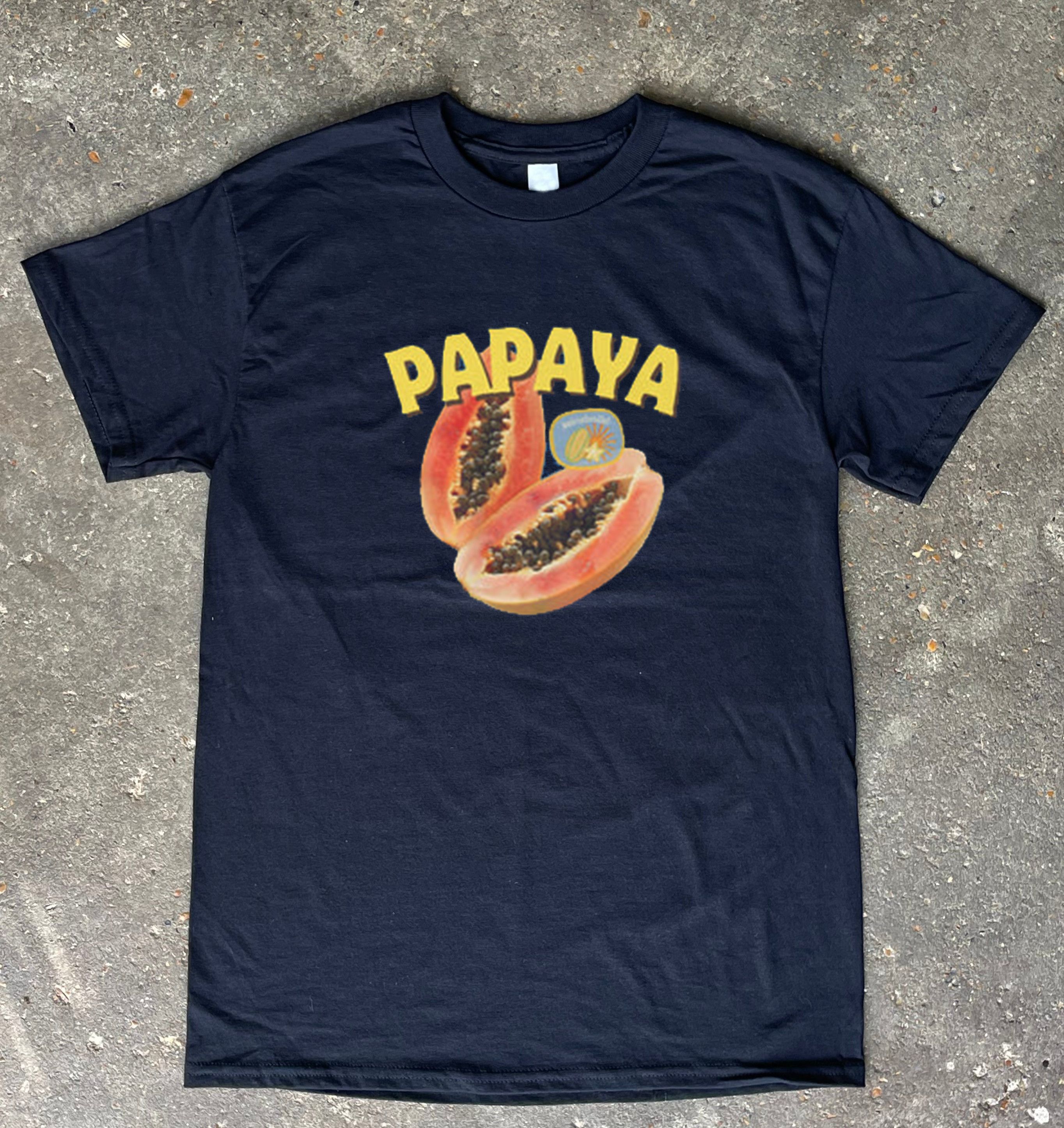 Vintage Papaya Tee – Tropical Graphic T-Shirt Size US S / EU 44-46 / 1 - 3 Thumbnail