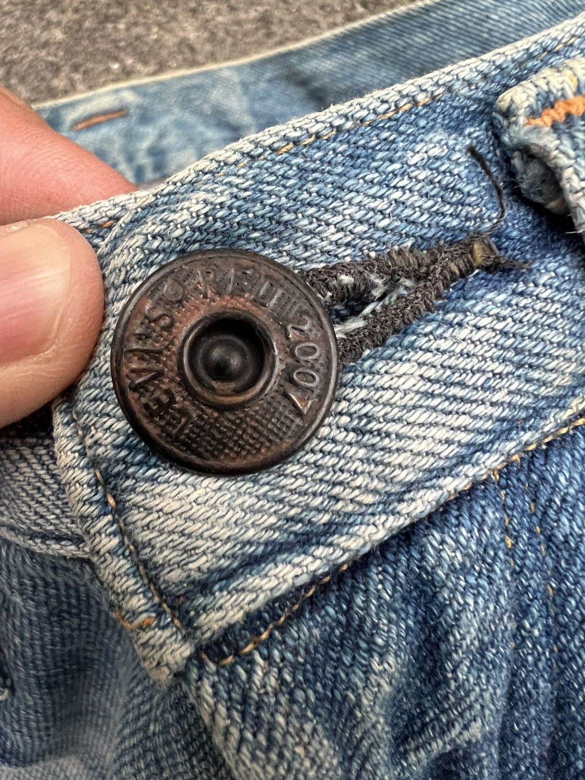 Levi's × Levi's Vintage Clothing VINTAGE LEVIS RED BUTTON NO.7 SELVEDGE DISTRESS JEAN Size US 30 / EU 46 - 17 Thumbnail