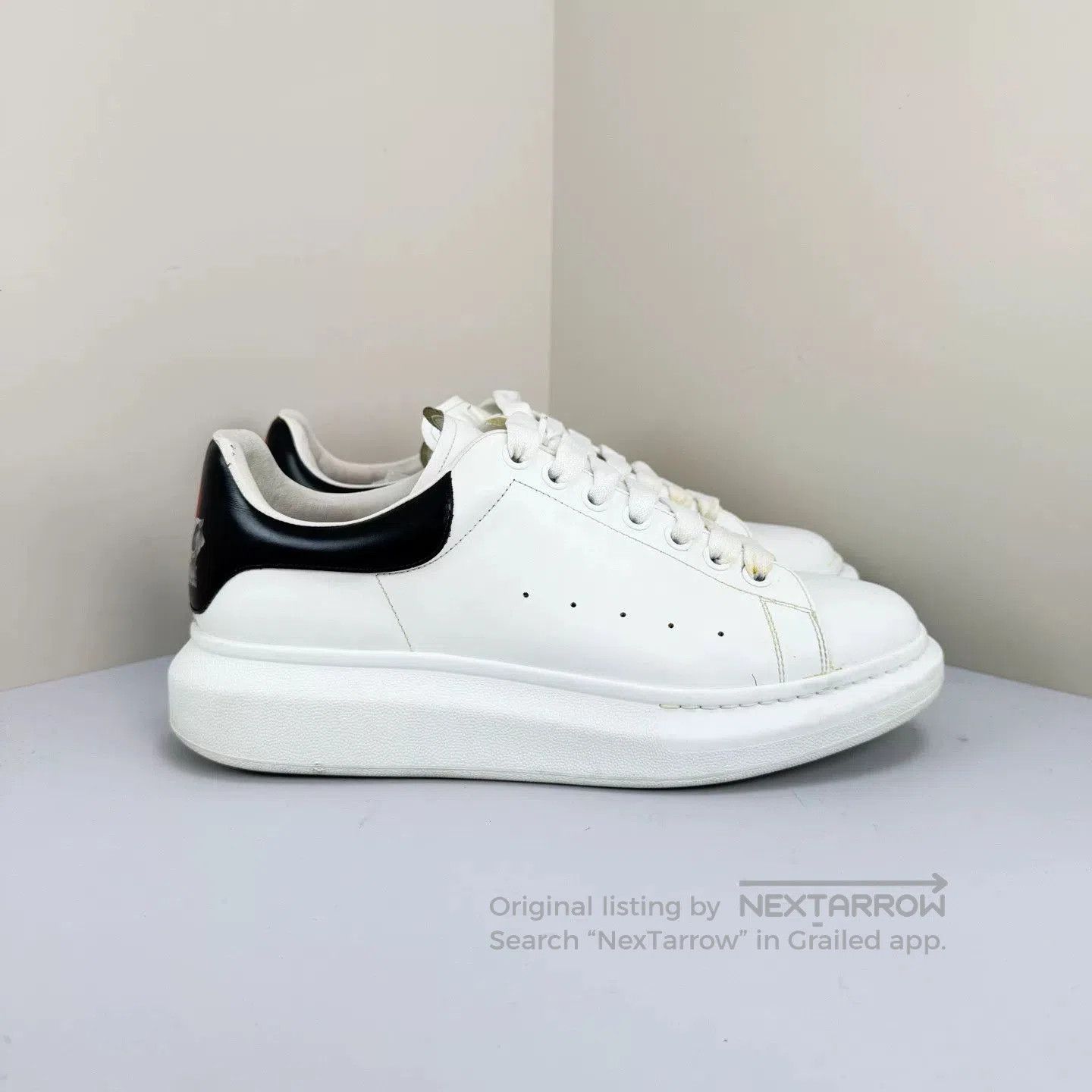 Alexander McQueen Alexander McQueen Skull Heart Black Tail Sneakers. Size US 10 / EU 43 - 4 Thumbnail