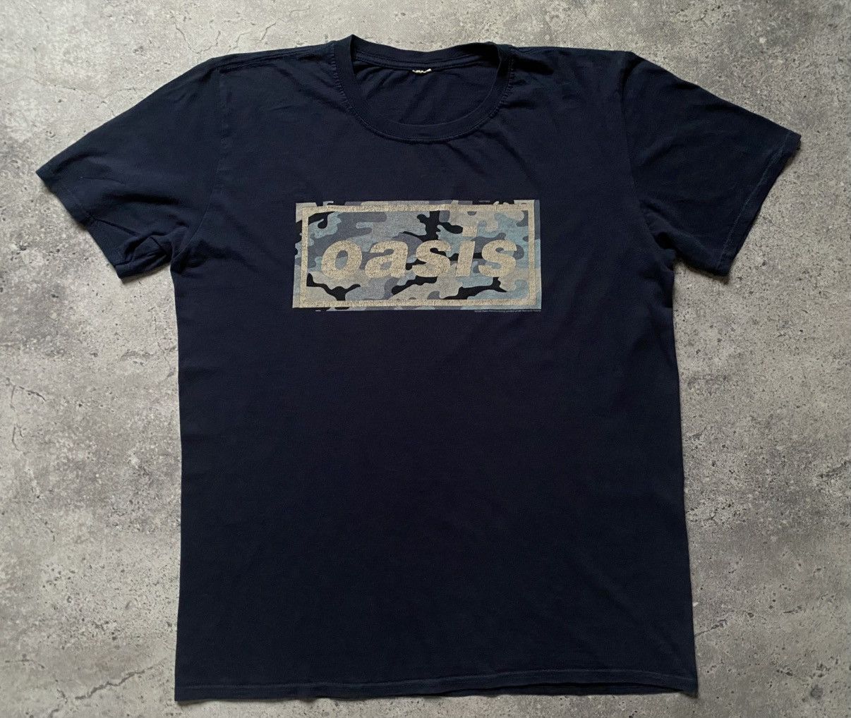 Other Oasis T-Shirt Camo Box Logo Band Tour Tee Britpop Y2K Rock Size US L / EU 52-54 / 3 - 1 Thumbnail