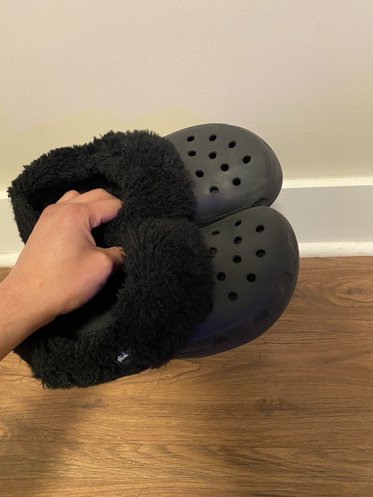 Crocs × Vintage Crocs with Faux Fur Size US 7 / EU 40 - 6 Thumbnail