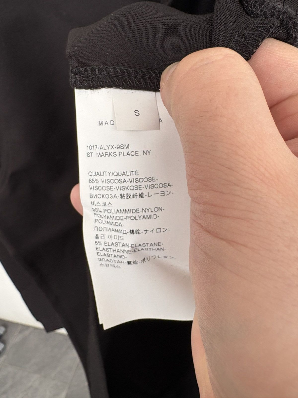 1017 ALYX 9SM 1017 ALYX 9SM viscose hoodie with metal logo buckle Size US S / EU 44-46 / 1 - 9 Thumbnail