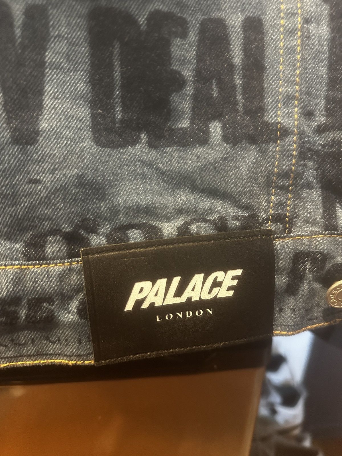 Palace Palace Tabloid Denim Jacket Size US M / EU 48-50 / 2 - 5 Thumbnail