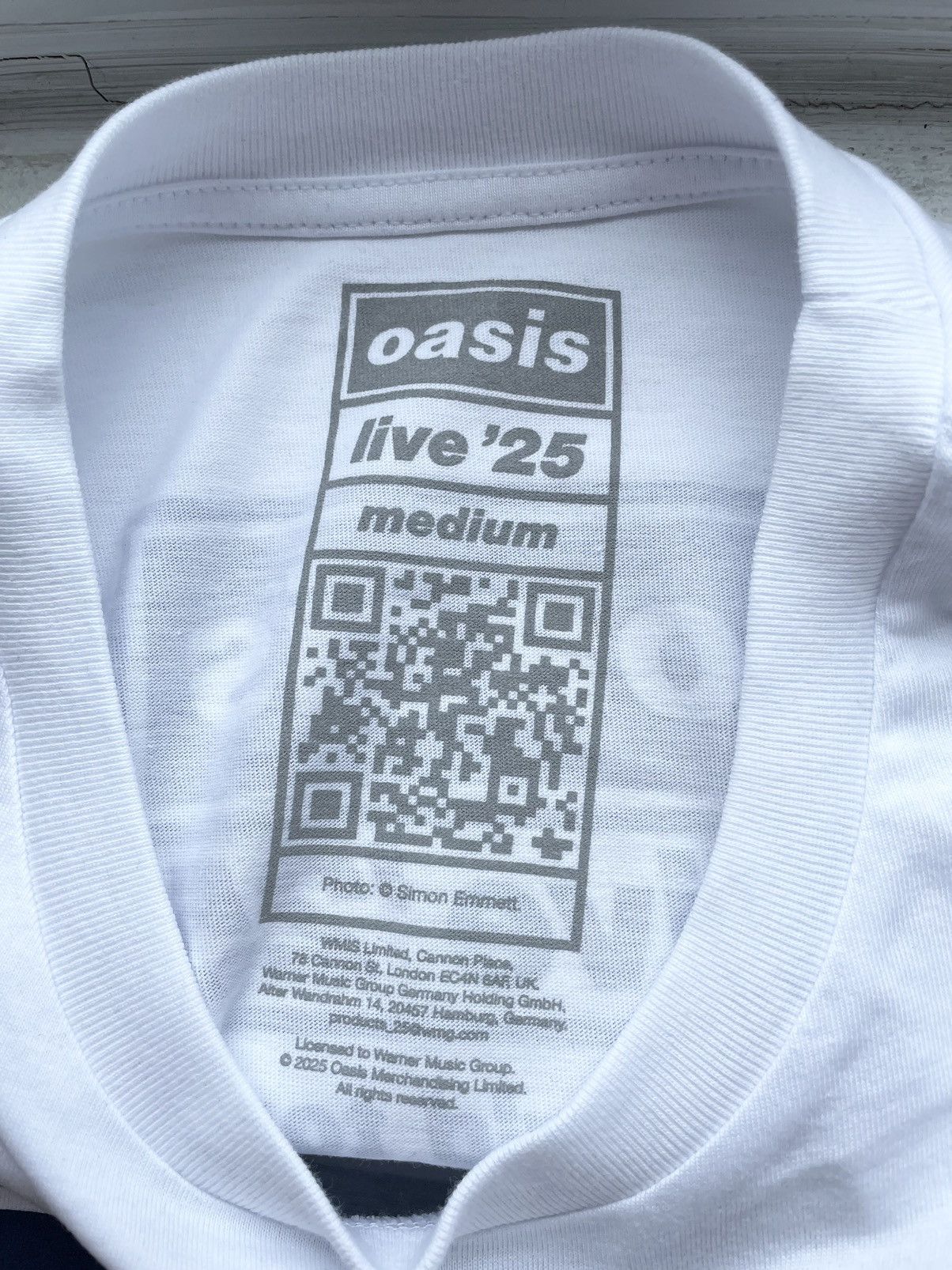 Band Tees OASIS COLOUR PHOTO LIVE 25 WORLD TOUR T-SHIRT WHITE (2025) Size US M / EU 48-50 / 2 - 8 Thumbnail