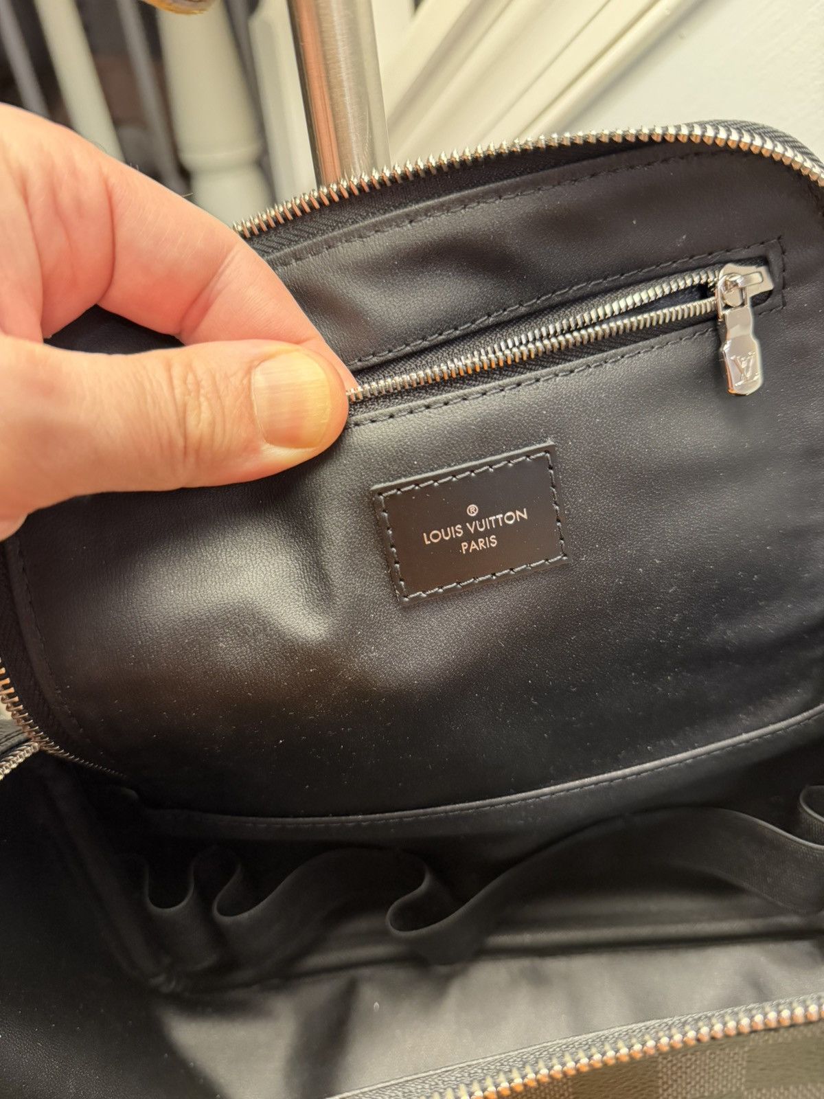 Louis Vuitton Louis Vuitton Toiletry Bag Size ONE SIZE - 14 Thumbnail