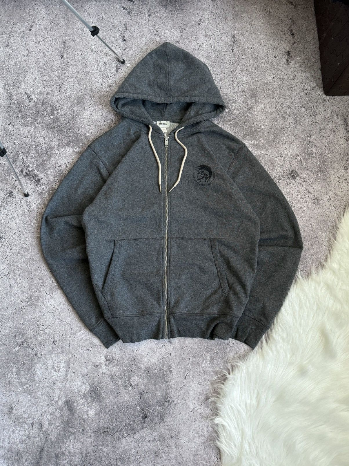 Diesel × Vintage Vintage Diesel Y2K zip hoodie logo size L Size US L / EU 52-54 / 3 - 1 Thumbnail