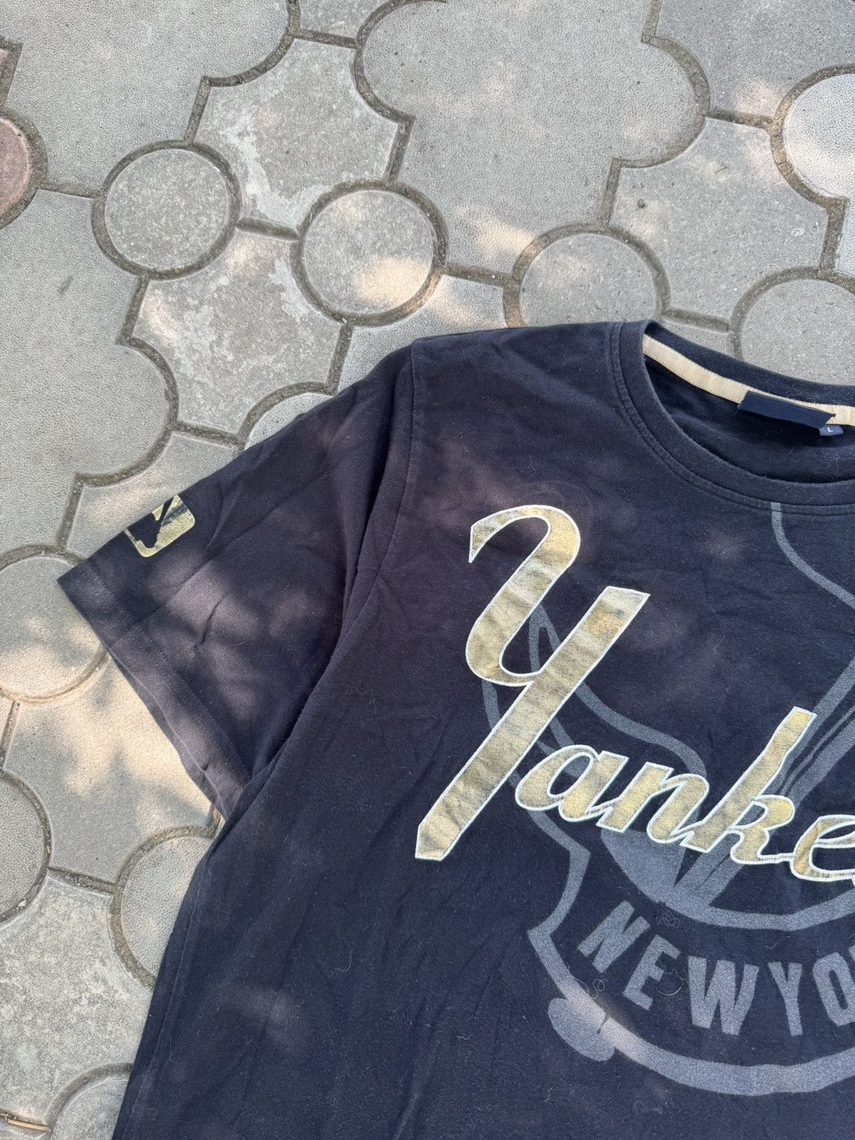 New York Yankees Vintage New York Yankees Big Logo Tee Shirt Oversized Size US L / EU 52-54 / 3 - 4 Thumbnail