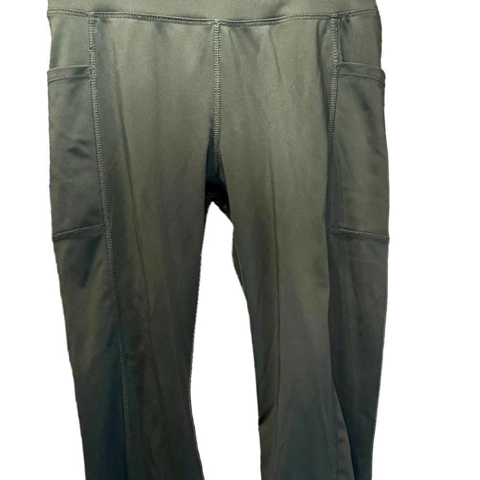 Bally NWOT. Bally Total Fitness. Green Capri Leggings. Size Small. Size 28" / US 6 / IT 42 - 6 Thumbnail