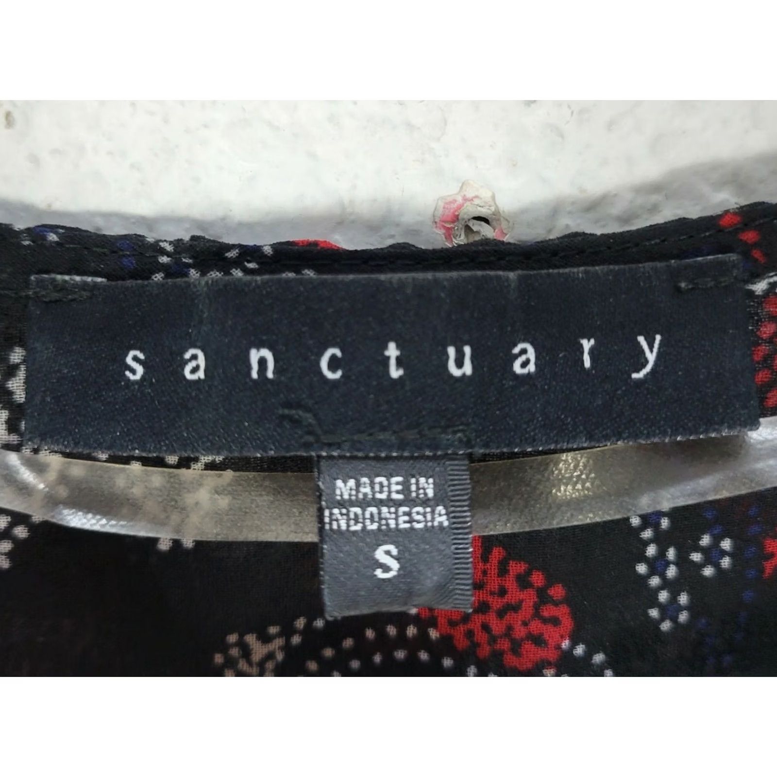 Sanctuary Sanctuary Blouse Shirt Womens Relaxed Silky Paisley Floral Black White Red Sz S Linen? Size S / US 4 / IT 40 - 6 Thumbnail