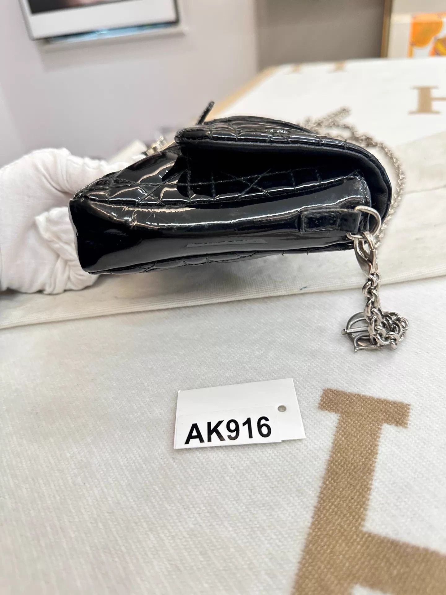 Dior Dior Patent Leather Chain Bag 23x3x14 AK916 Size ONE SIZE - 4 Thumbnail