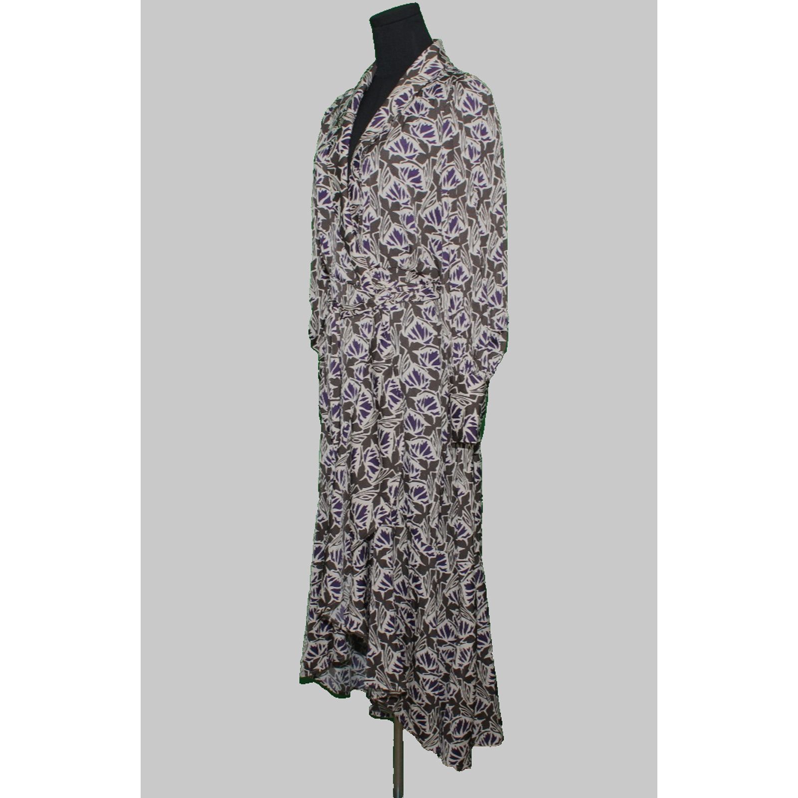 Banana Republic BANANA REPUBLIC Medium Satin Wrap Maxi Floral Dress S $130 Size S / US 4 / IT 40 - 2 Thumbnail