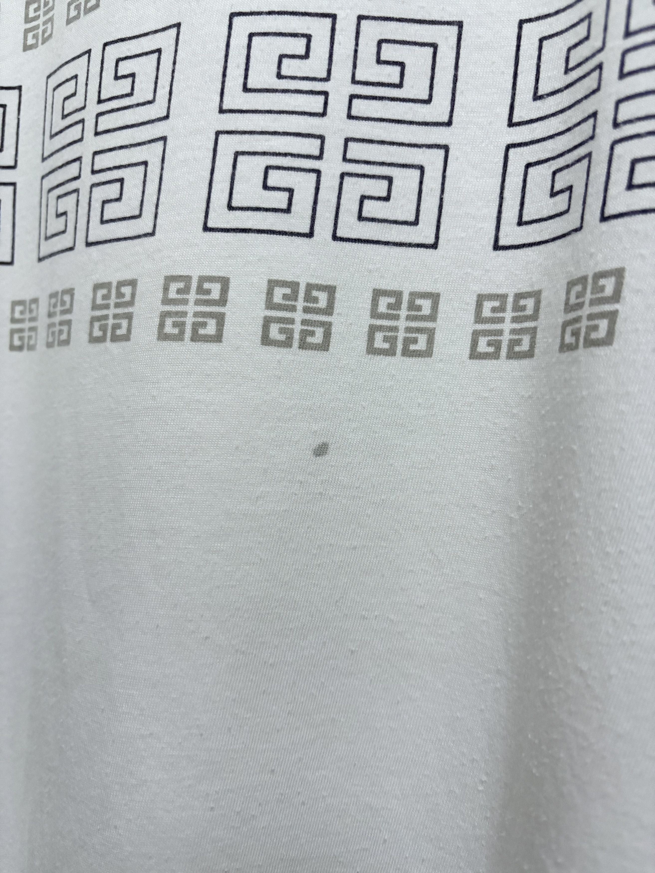 Givenchy Vintage 80's Gentleman Givenchy Paris Monogram T-Shirt Size US L / EU 52-54 / 3 - 5 Thumbnail