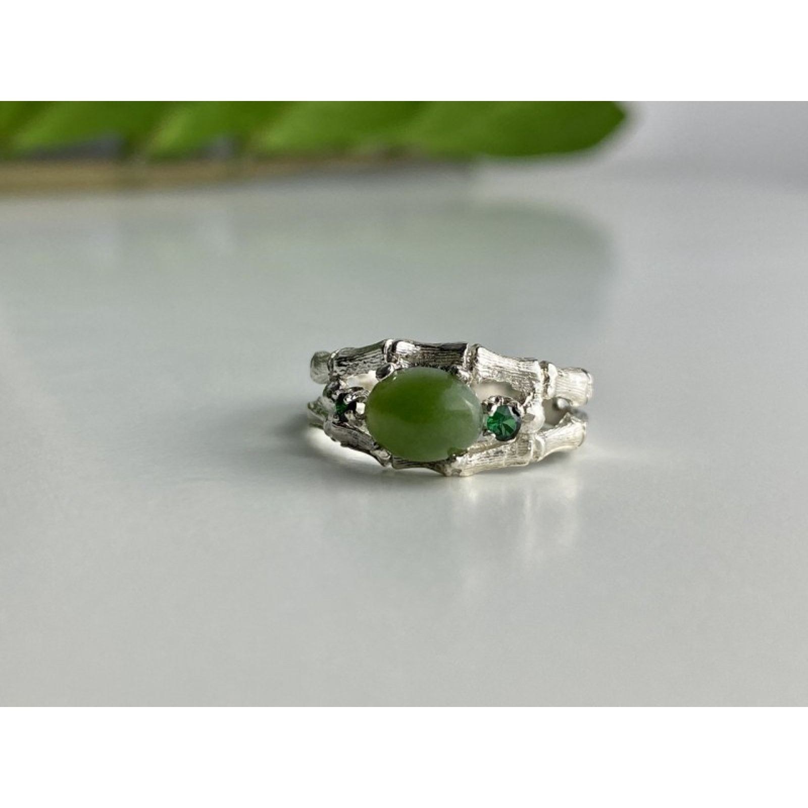 Jewelry 925 STERLING SILVER NEPHRITE ( JADE ) & EMERALDS RING SIZE 8 Size ONE SIZE - 9 Thumbnail