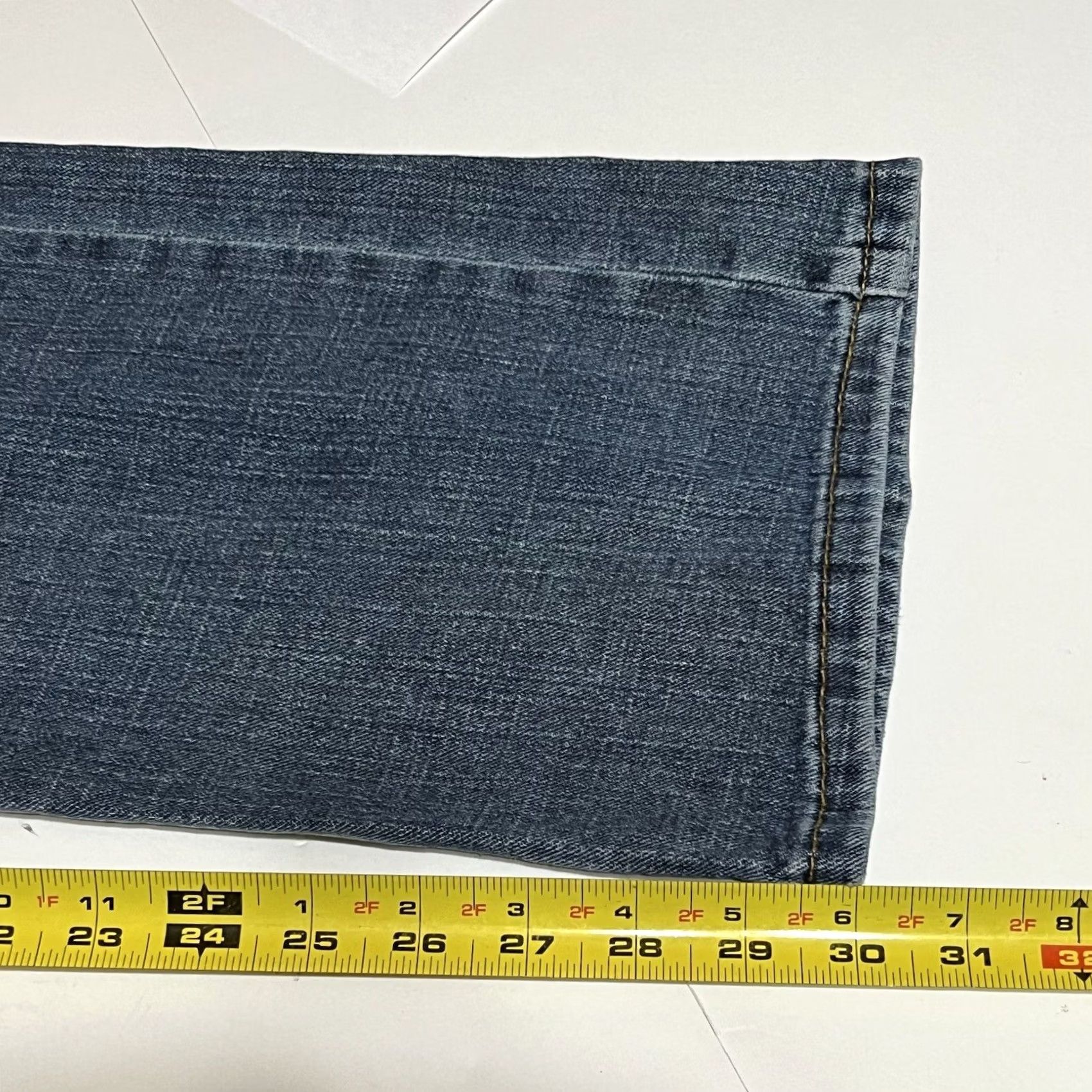 Vintage VINTAGE Signature By Levi Strauss Jeans Men Relaxed Blue 31x30 29x30 Tag S61 31x30 Belt Loops Pop Logo Denim Accessories Pockets Rise Low 8-10in Size US 31 - 6 Thumbnail