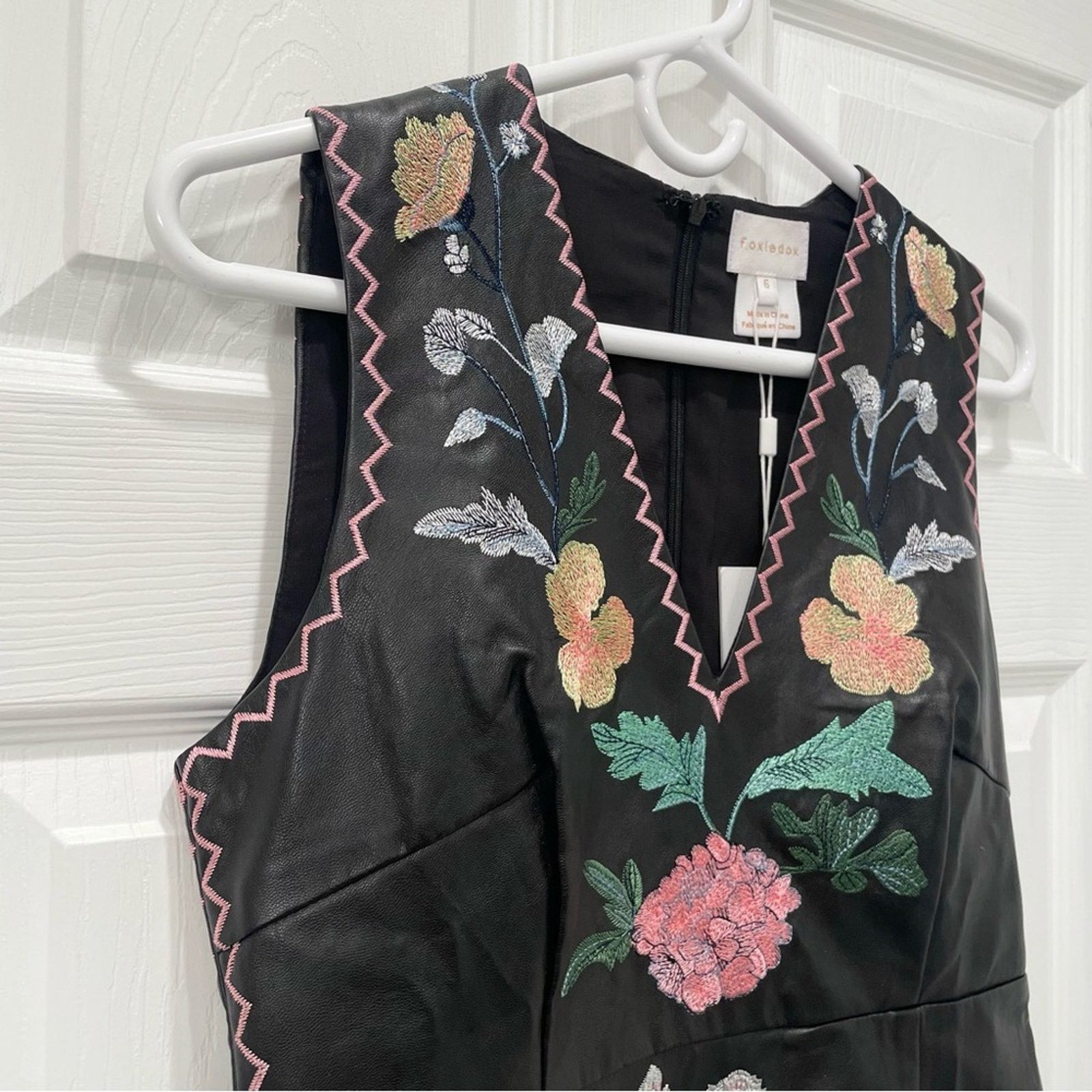 Anthropologie Anthropologie Foxiedox Vegan Leather Embroidered Dress 6 Size M / US 6-8 / IT 42-44 - 4 Thumbnail