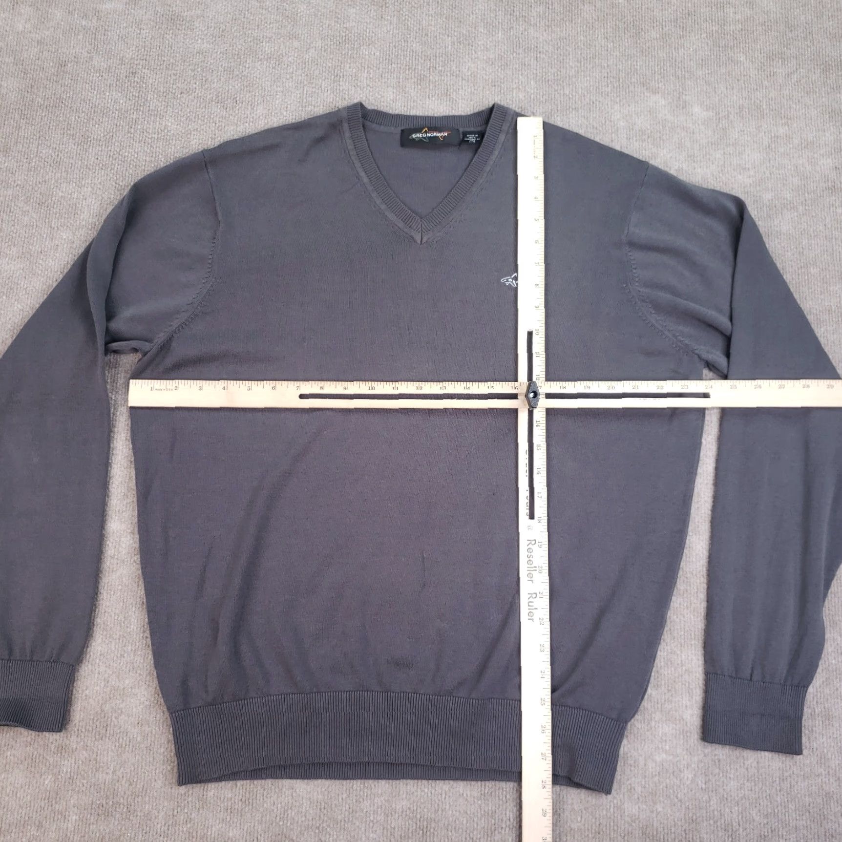 Vintage Greg Norman Golf Sweater Mens Large Gray V-Neck Pullover Long Sleeve Casual Cotton Size US L / EU 52-54 / 3 - 2 Thumbnail