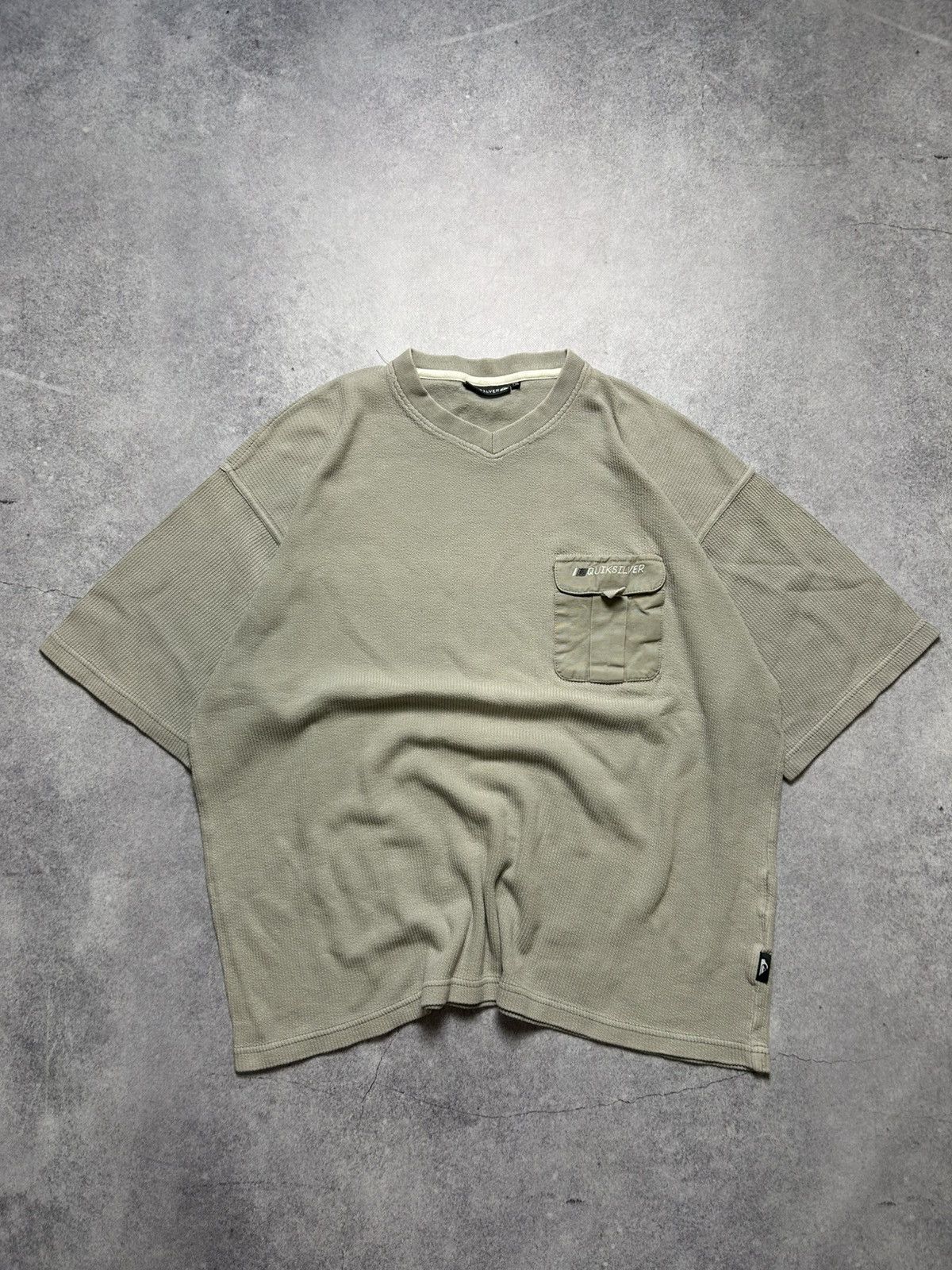 Quiksilver Vintage 90s Quiksilver Small Logo Pocket V-Neck T-Shirt Surf Size US XXL / EU 58 / 5 - 1 Thumbnail