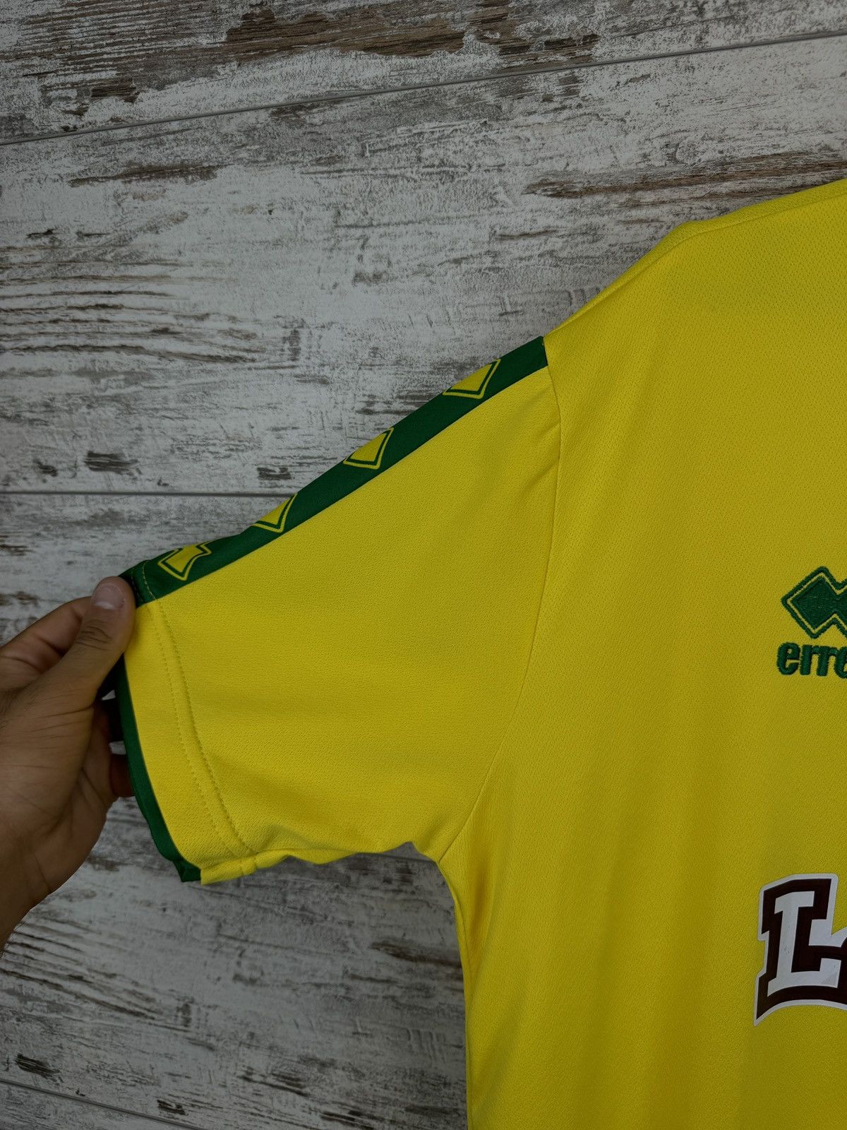 Errea Mens Vintage Errea Norwich City The Canaries T-shirt jersey Size US XXL / EU 58 / 5 - 5 Thumbnail