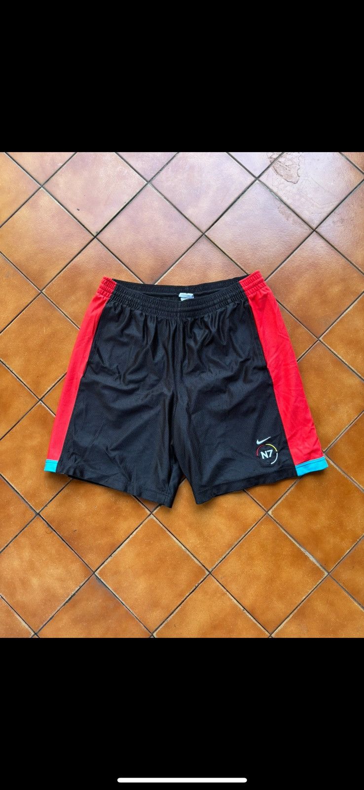 N7 shorts online