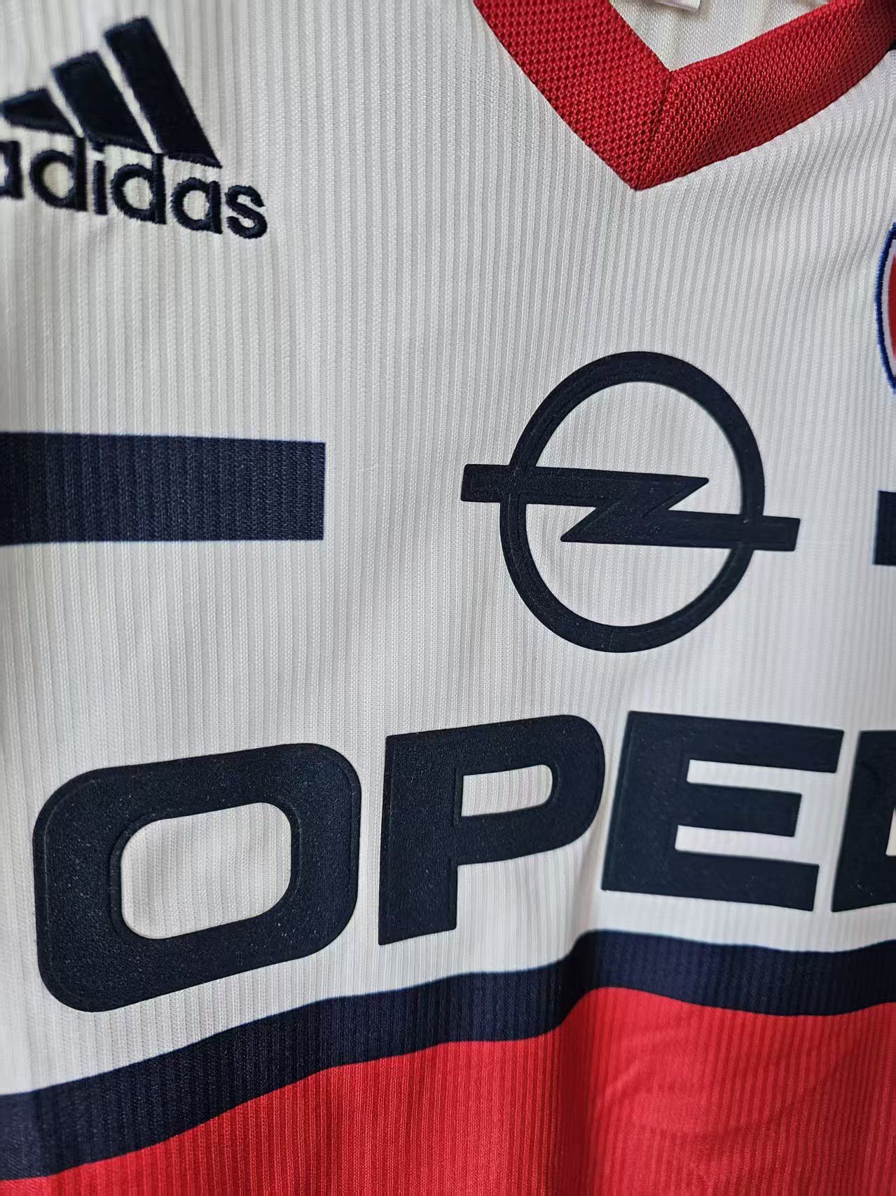 Other 1998 2001 Bayern Munich Jersey Away Size US M / EU 48-50 / 2 - 2 Thumbnail